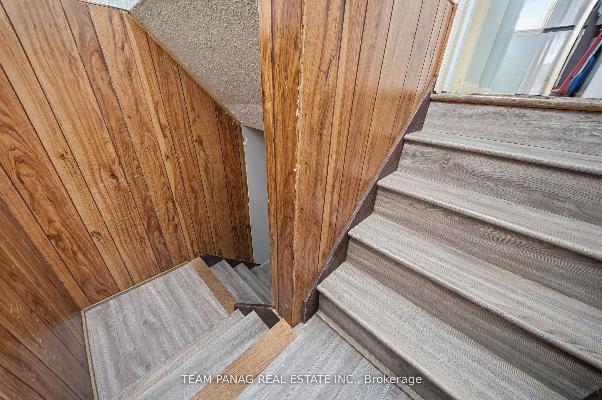 3377 Mayfield Road Property Photo 28