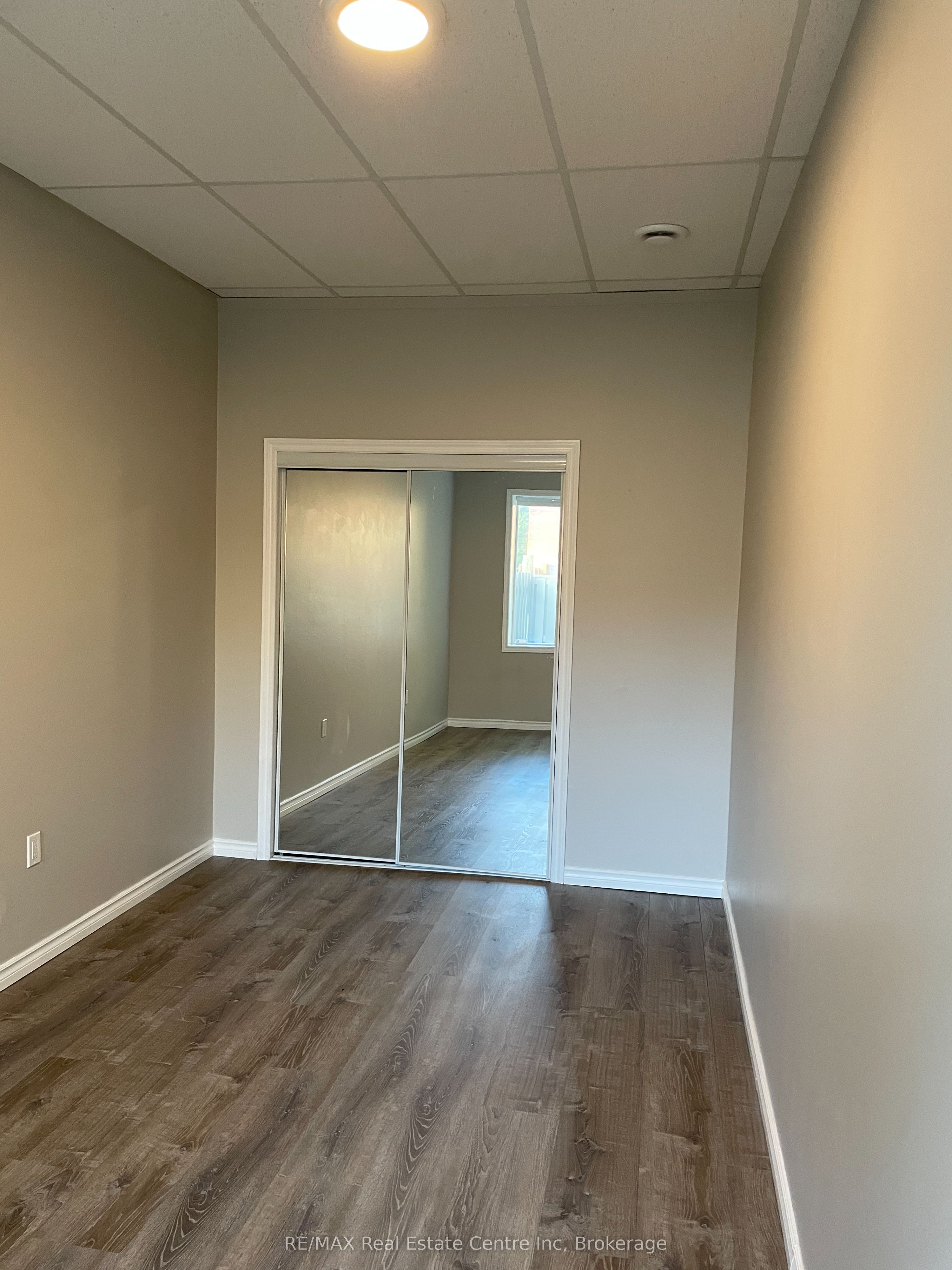 25 Commercial Street Property Photo 12