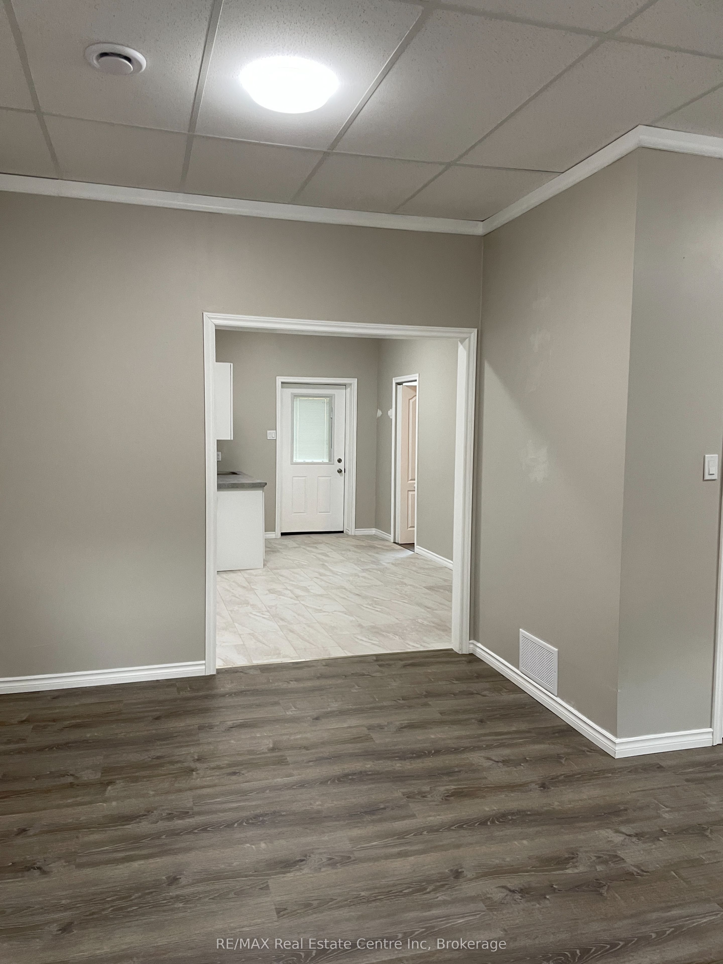25 Commercial Street Property Photo 16