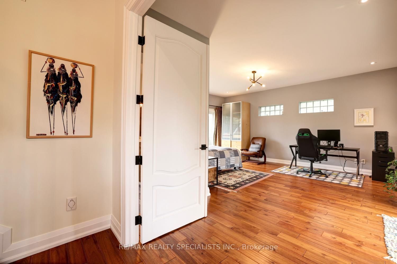 1301 Gatehouse Drive Property Photo 24