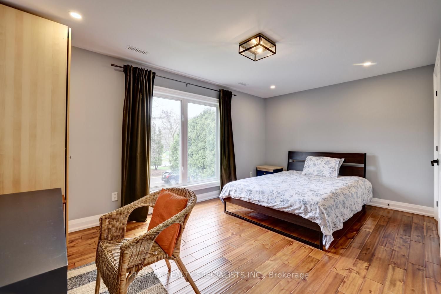 1301 Gatehouse Drive Property Photo 30