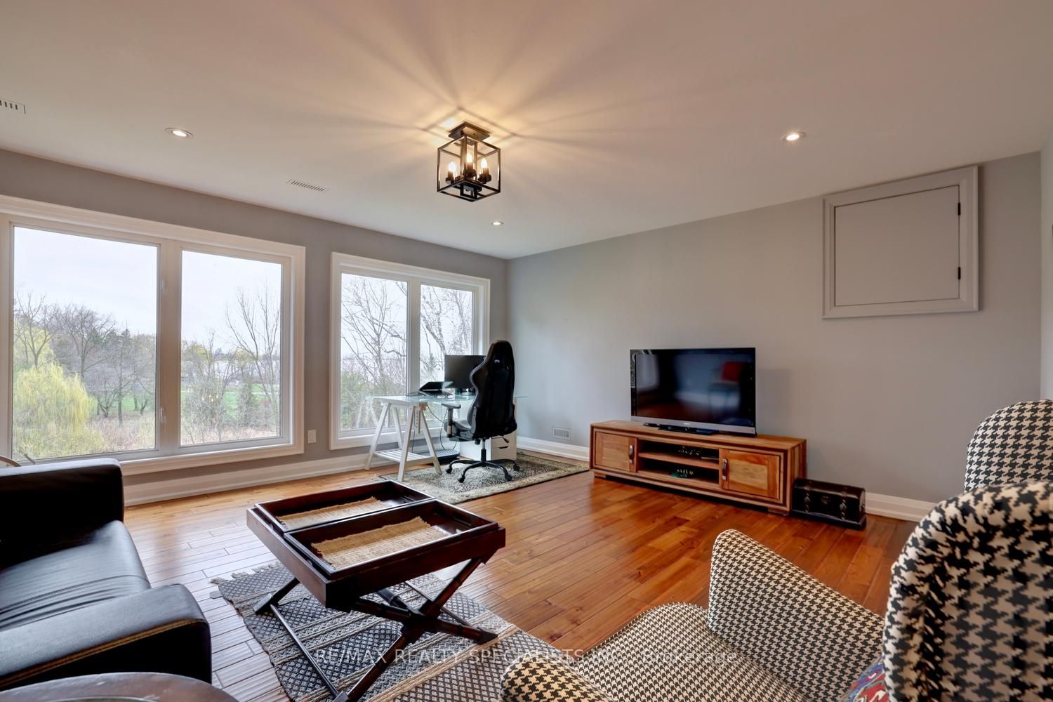 1301 Gatehouse Drive Property Photo 34