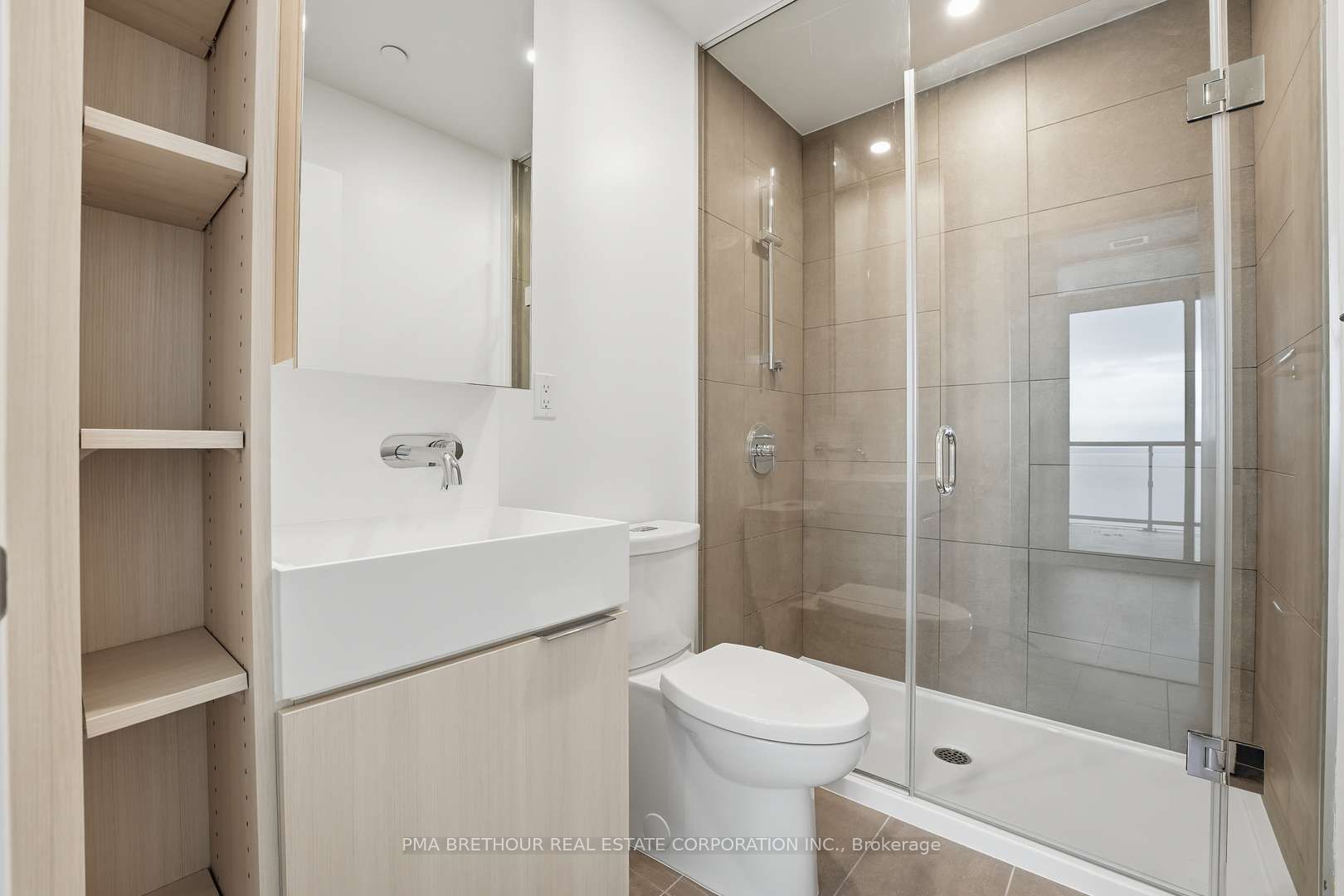 370 Martha Street 2603 Property Photo 11