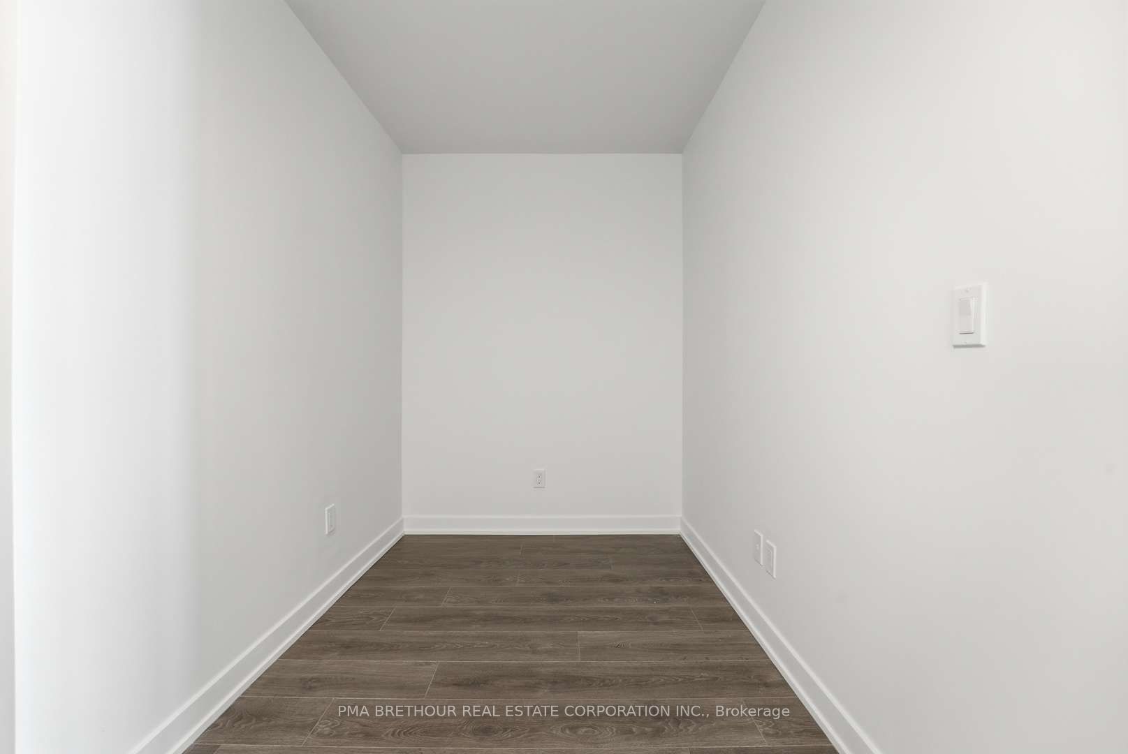 370 Martha Street 2603 Property Photo 15