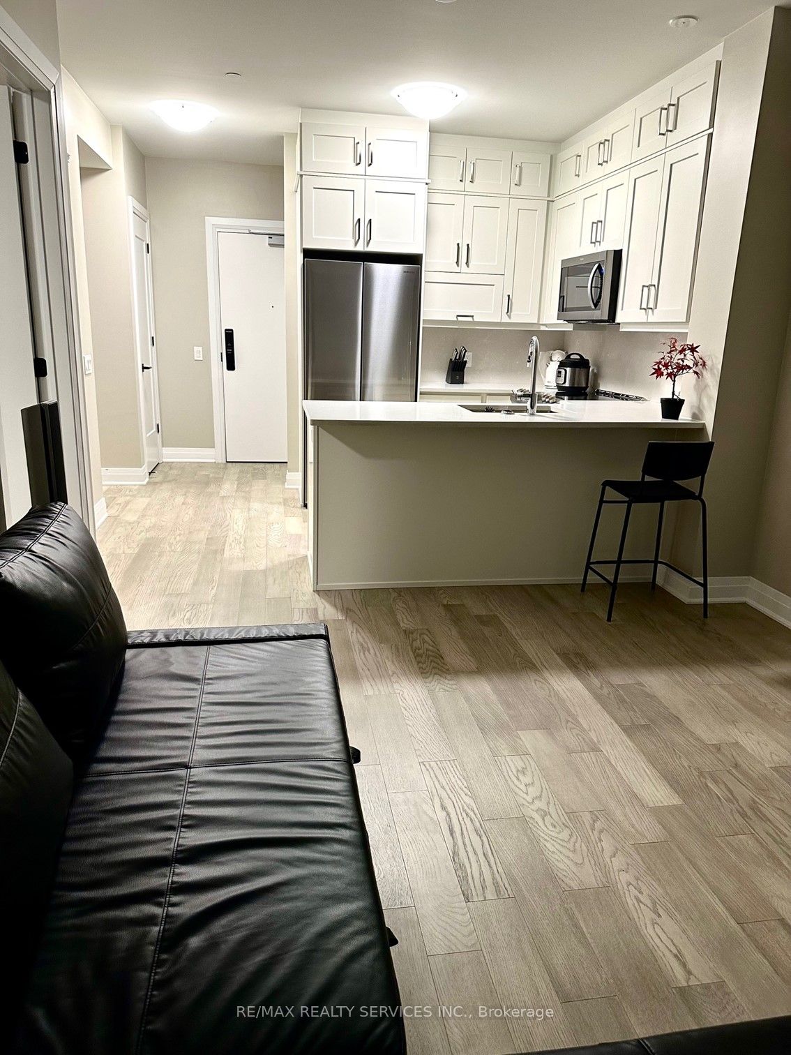 50 Kaitting Trail W 403 Property Photo 6