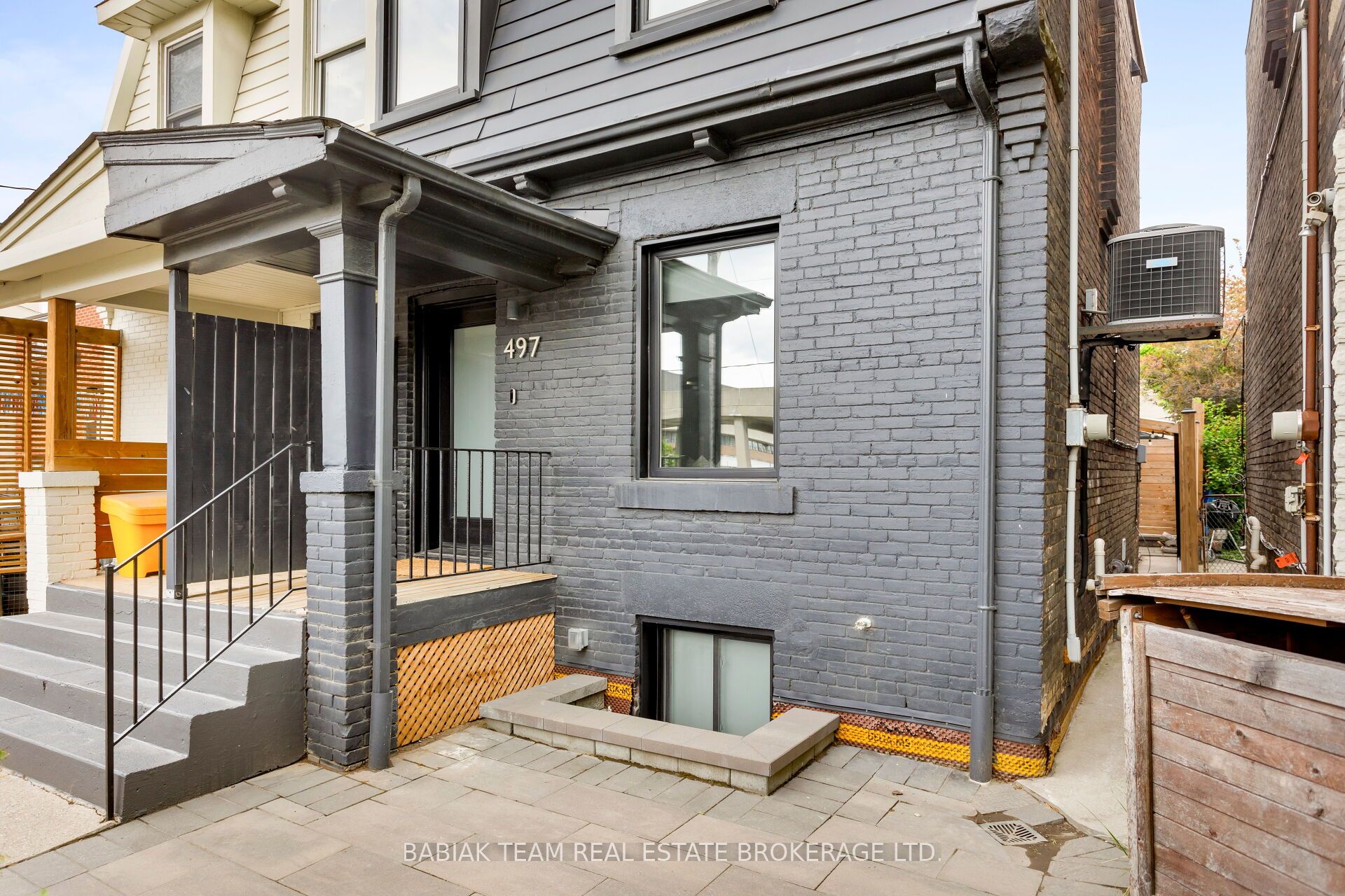 497 Keele Street Property Photo 4