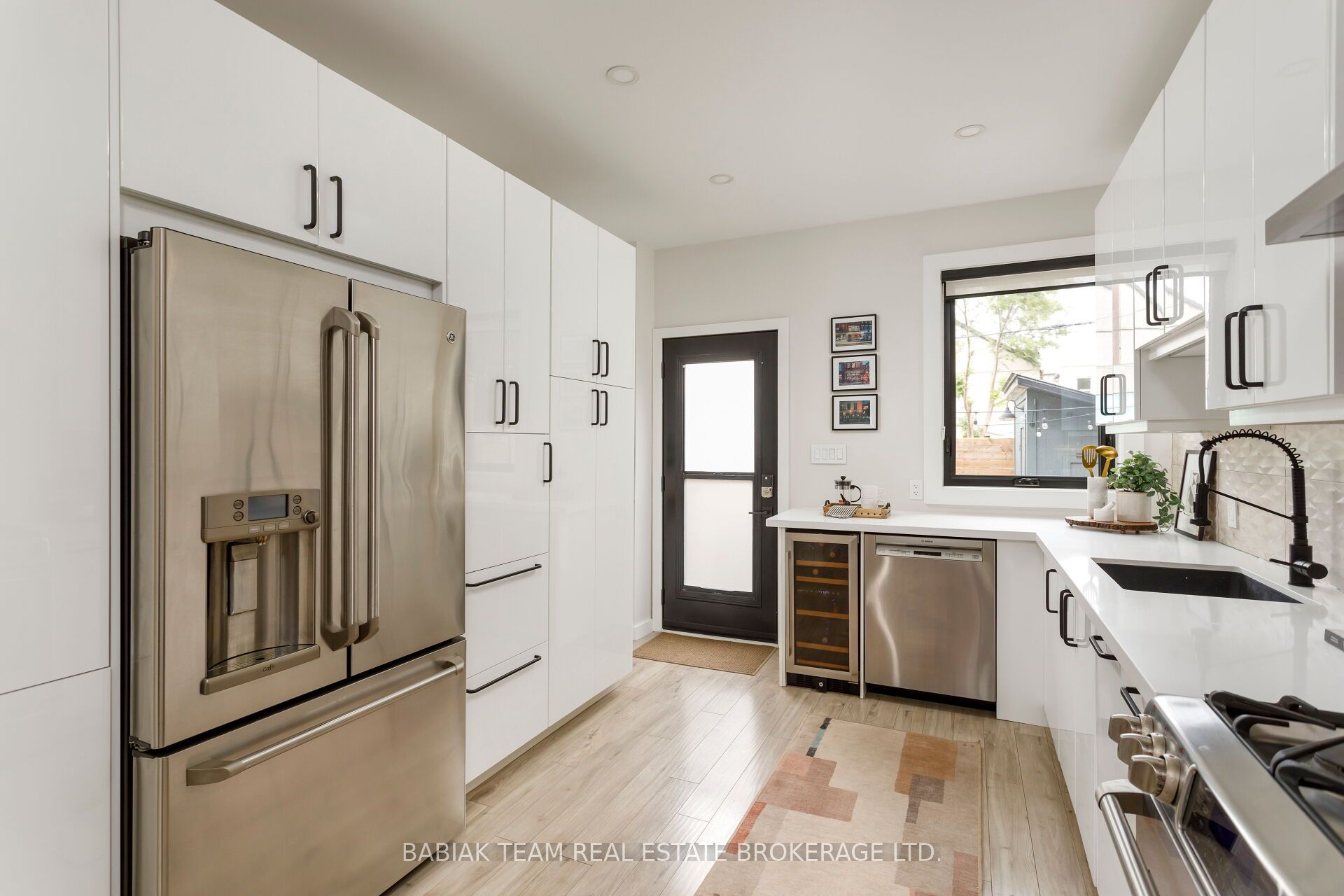 497 Keele Street Property Photo 17