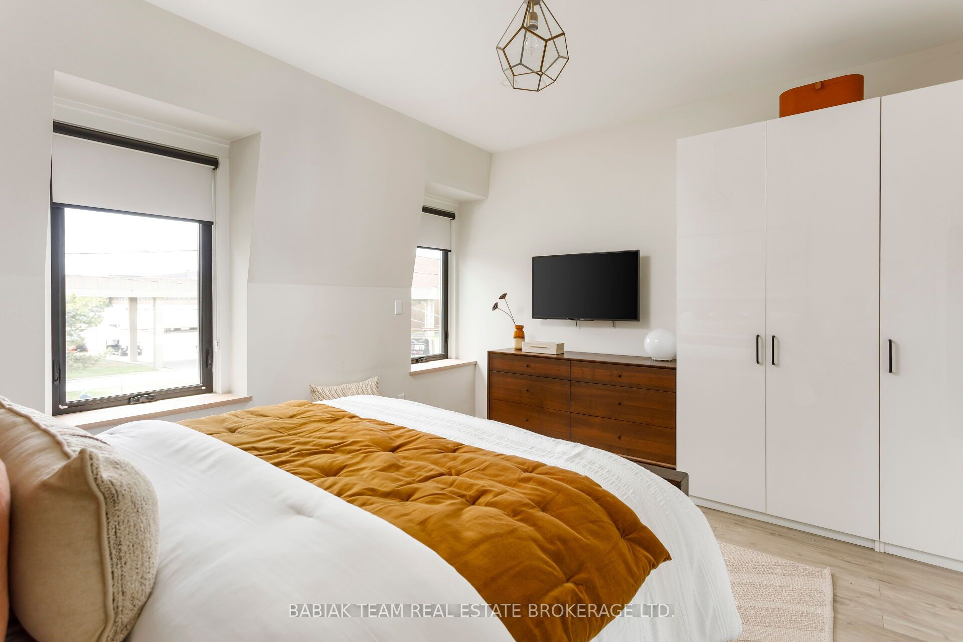 497 Keele Street Property Photo 33