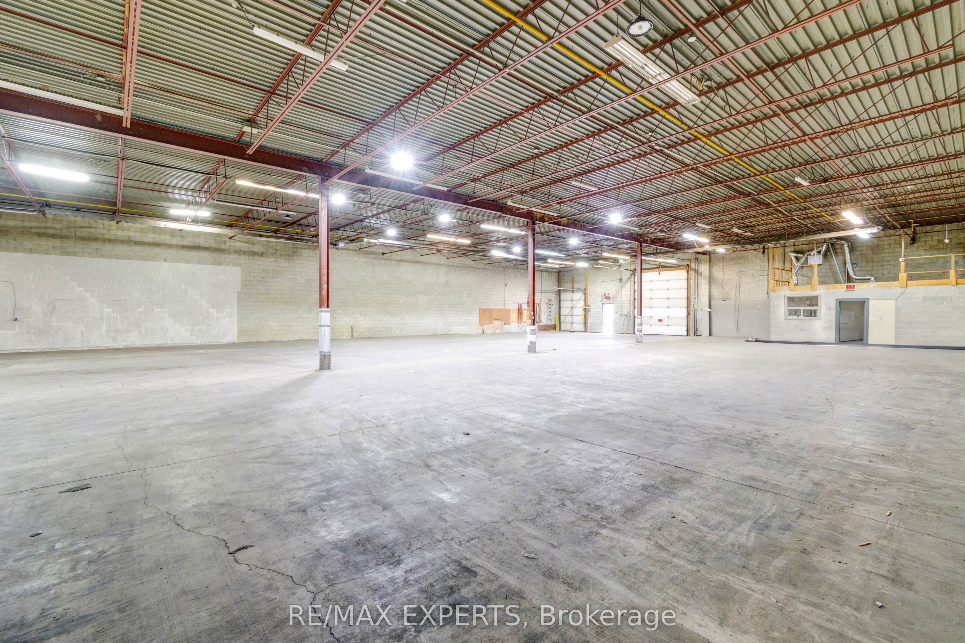 135 Watline Avenue Property Photo 20