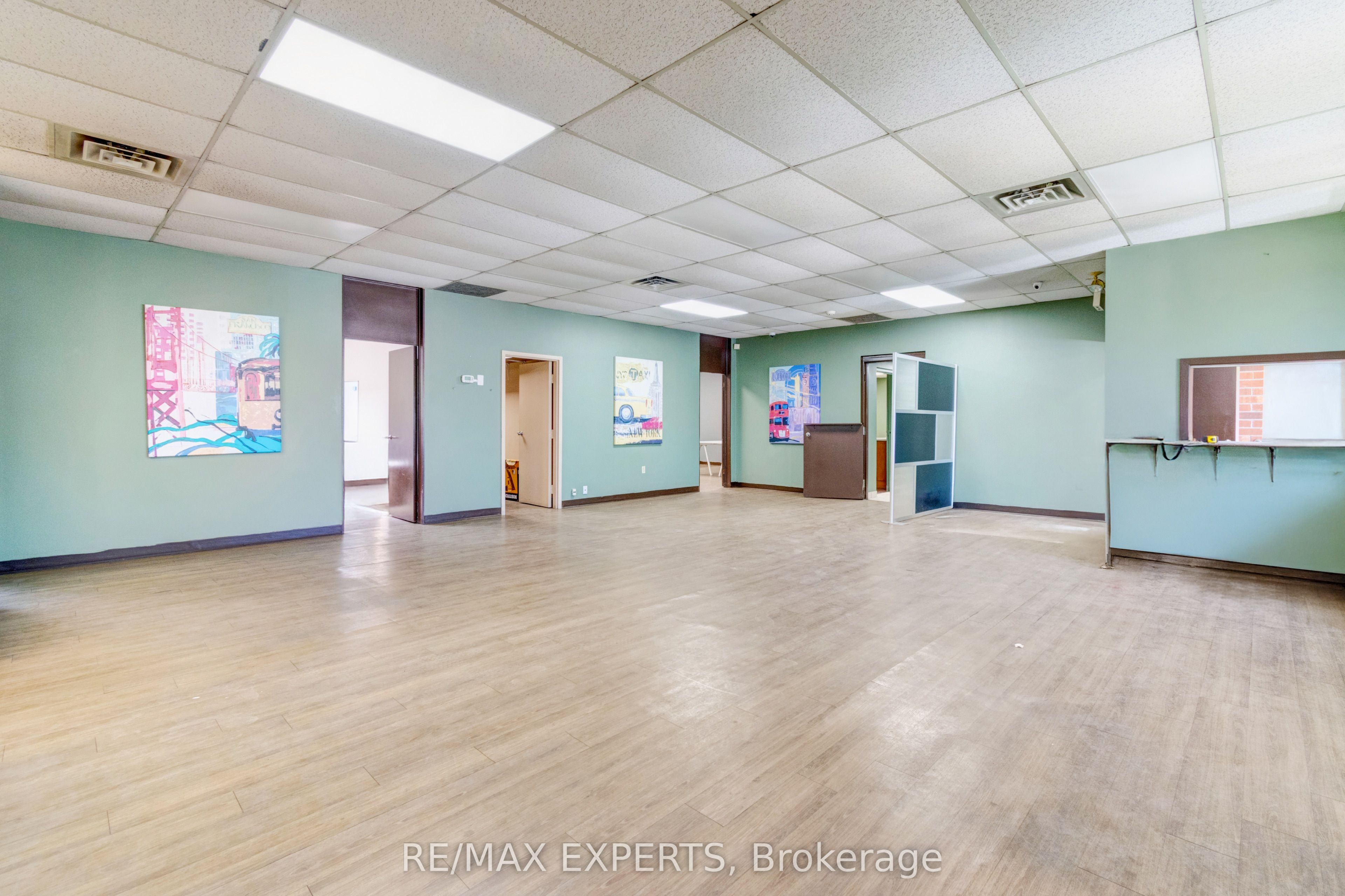 135 Watline Avenue Property Photo 31