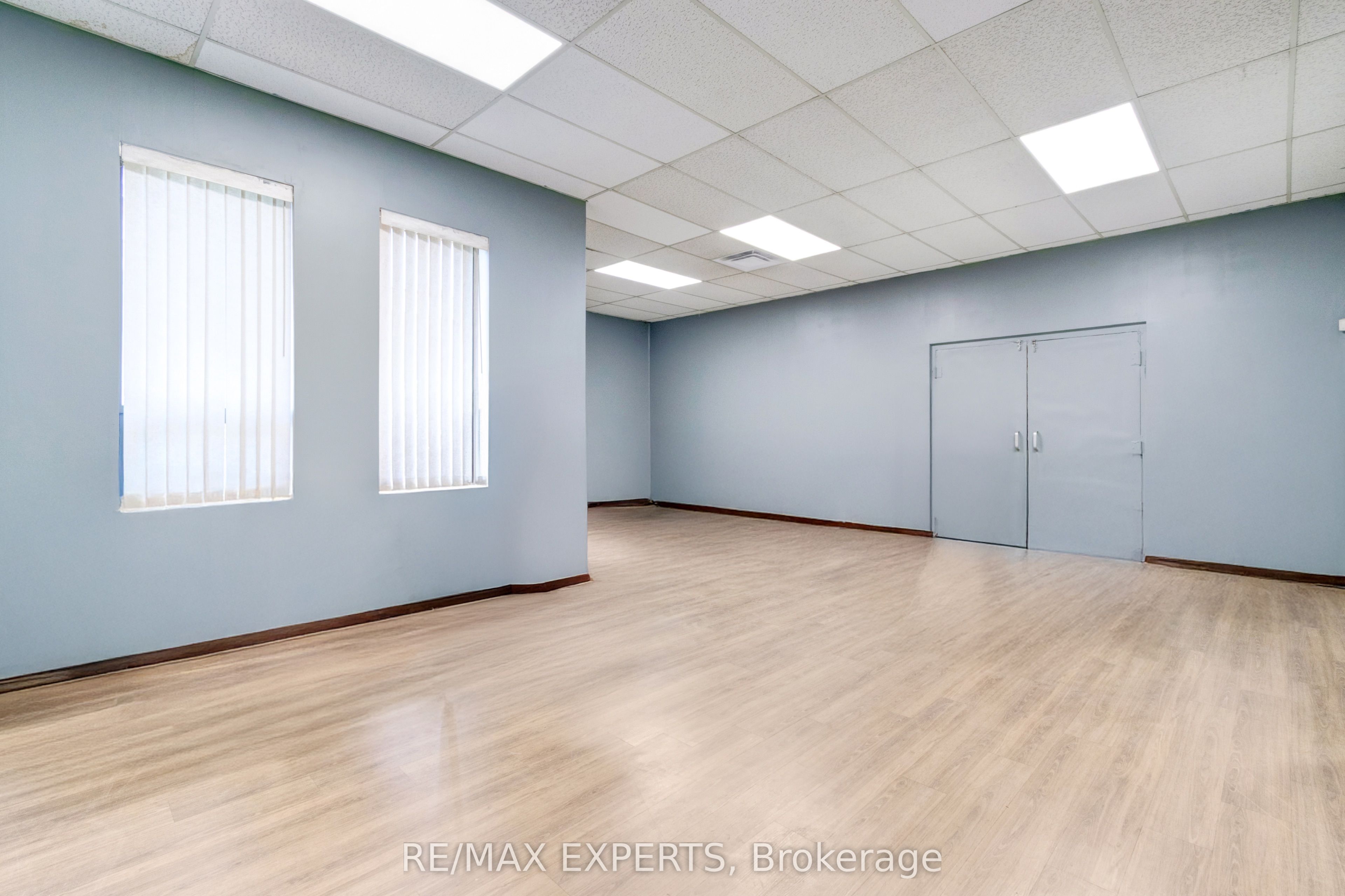 135 Watline Avenue Property Photo 36