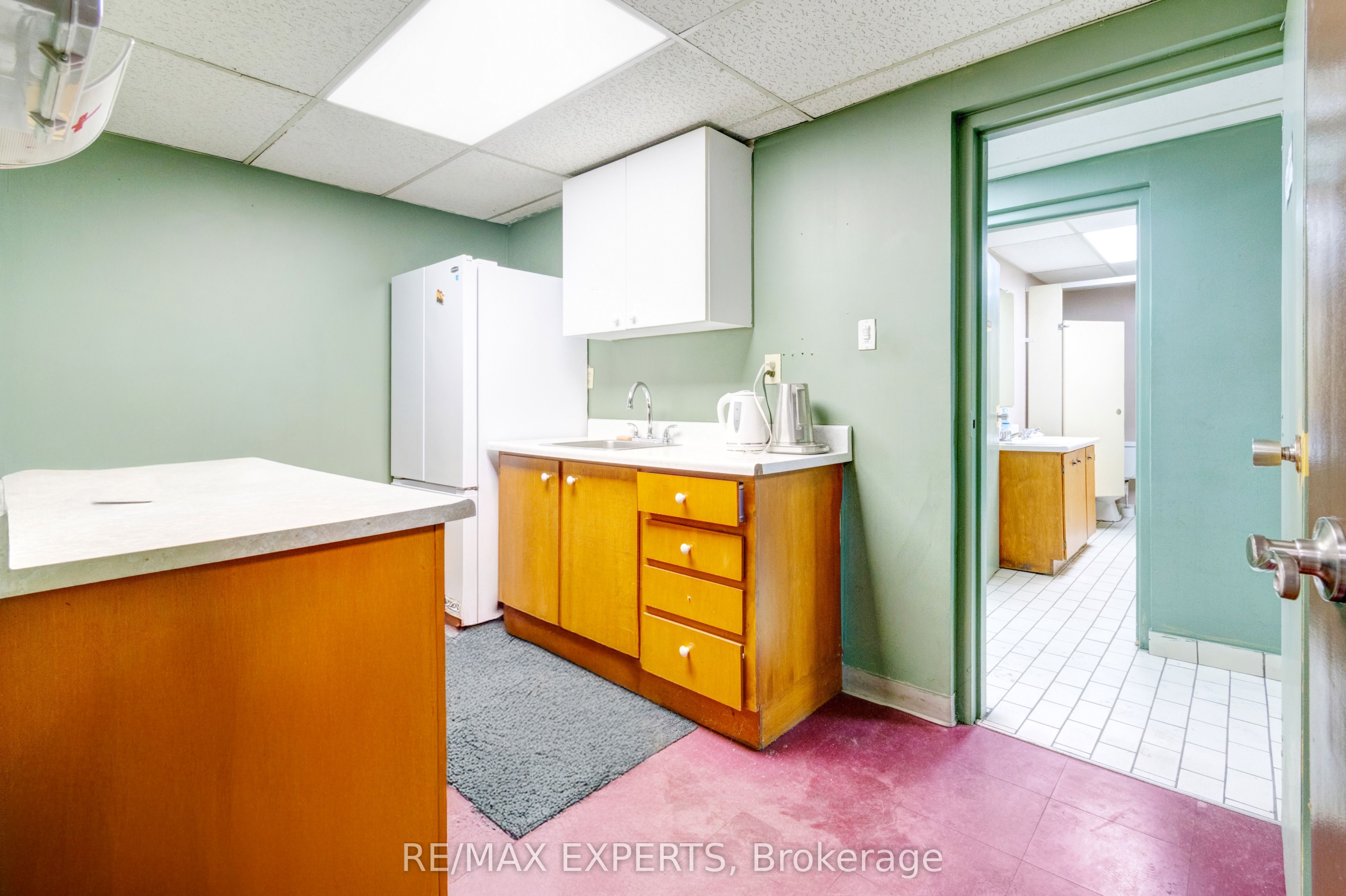 135 Watline Avenue Property Photo 38