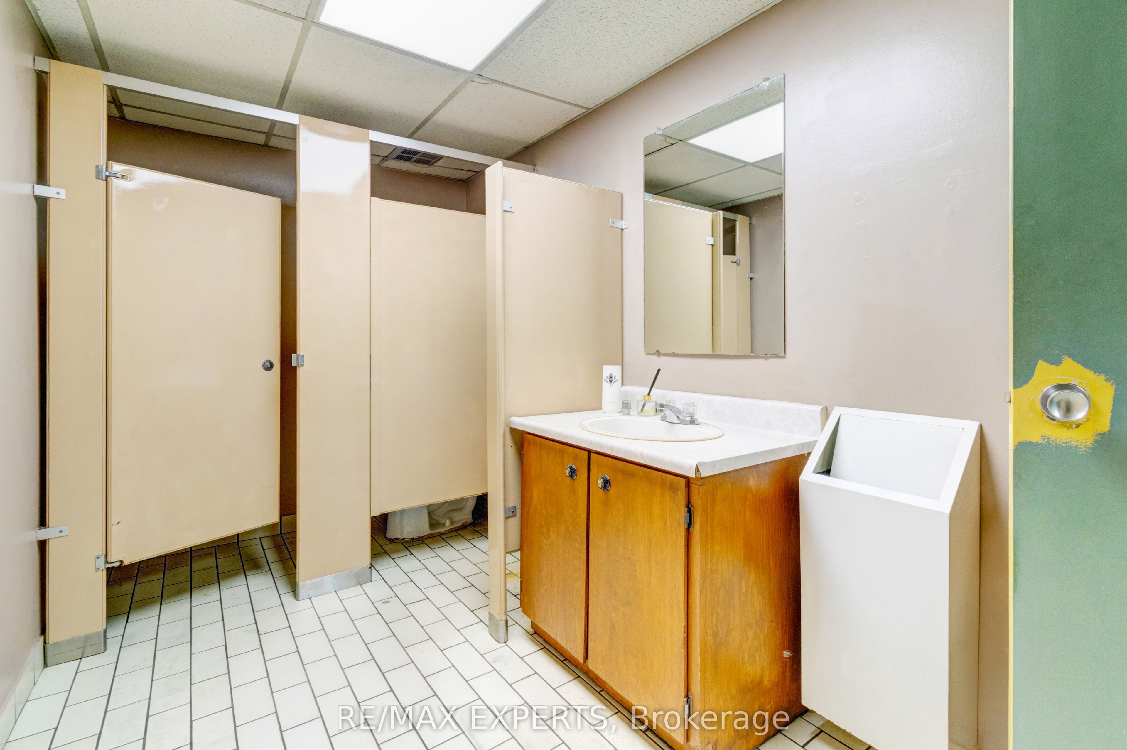 135 Watline Avenue Property Photo 40