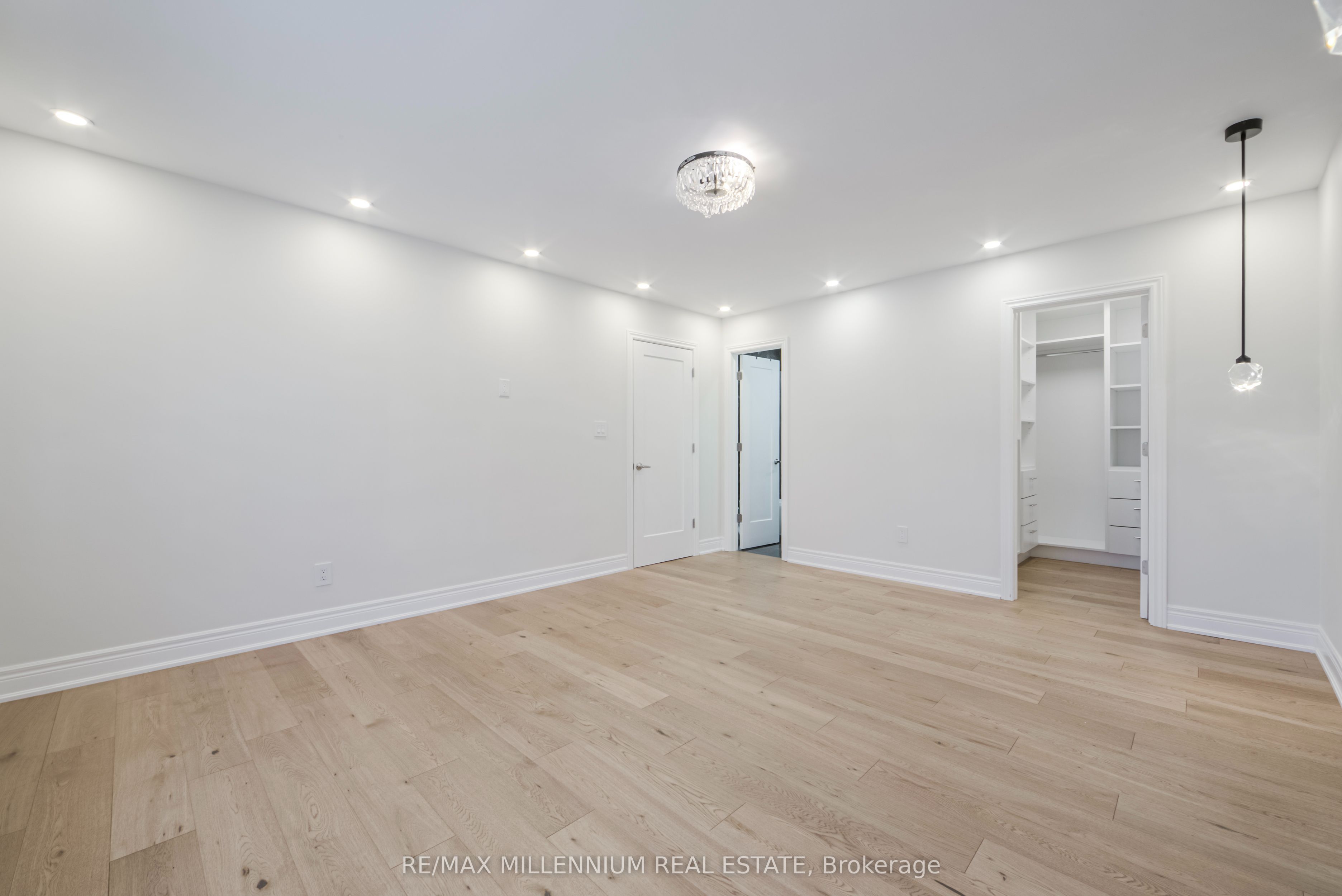 1285 Rebecca Street Property Photo 33