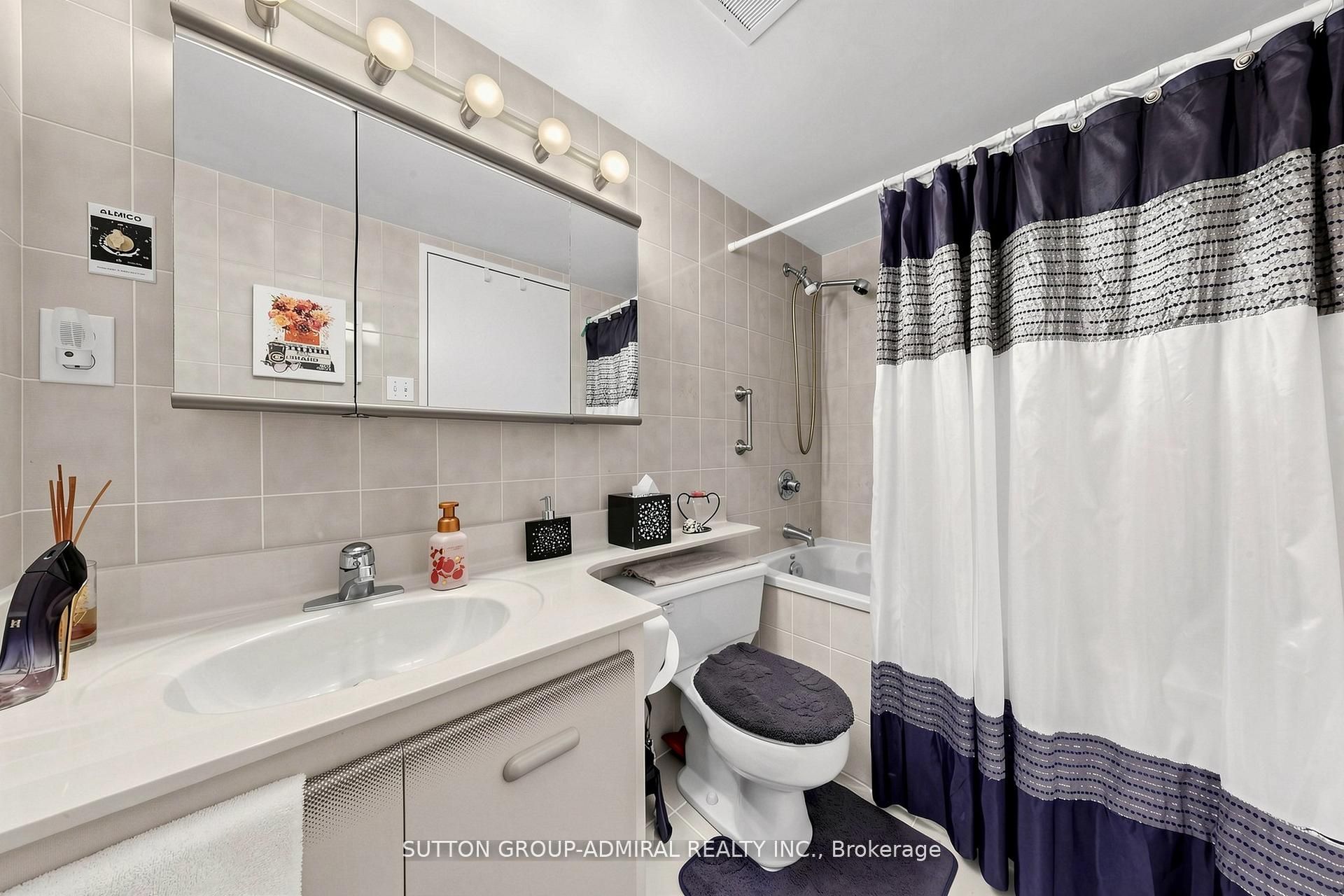 3 Lisa Street 910 Property Photo 24
