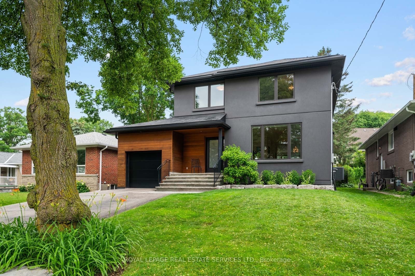 8 Firwood Crescent