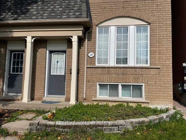 2194 St Clair Avenue W Property Photo 2