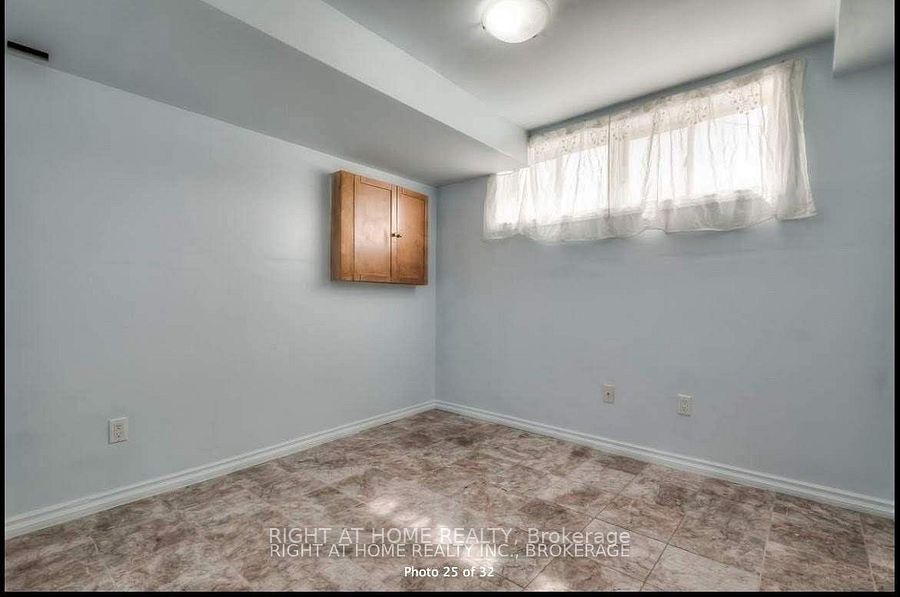 2194 St Clair Avenue W Property Photo 8