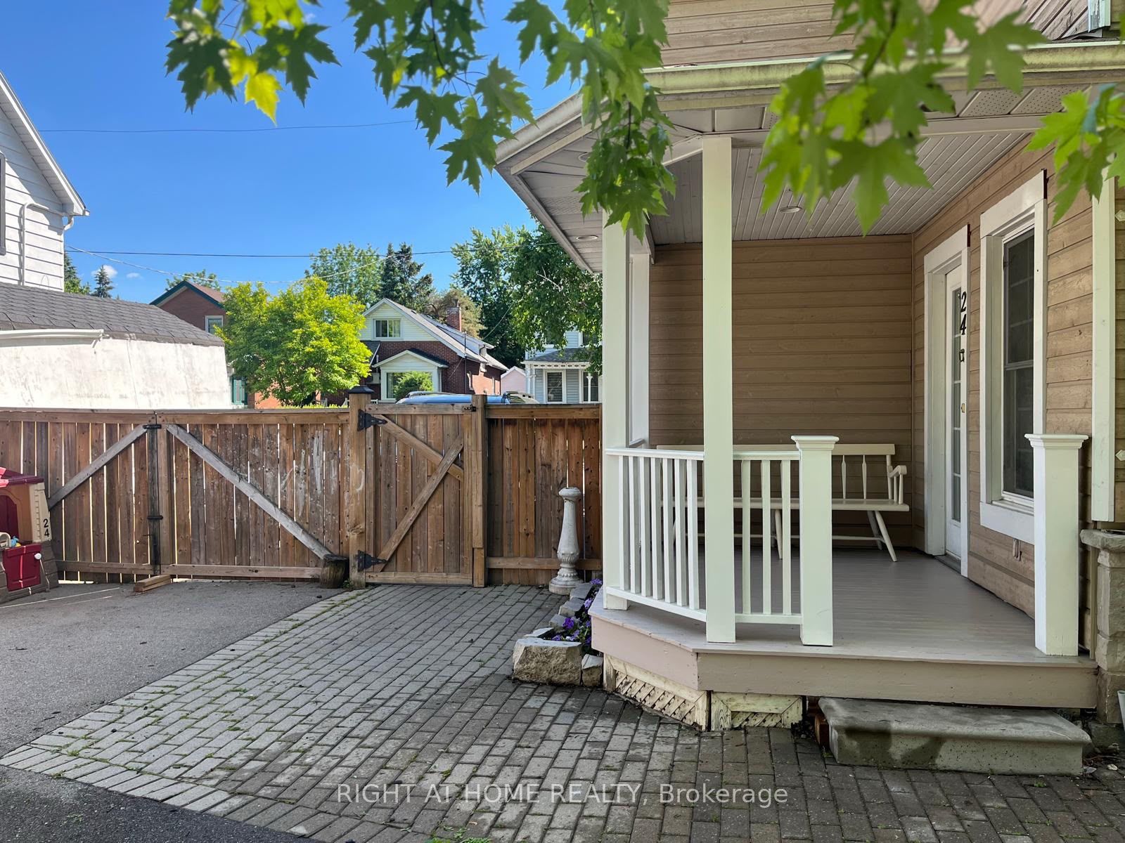 24 Mill Street N Property Photo 33