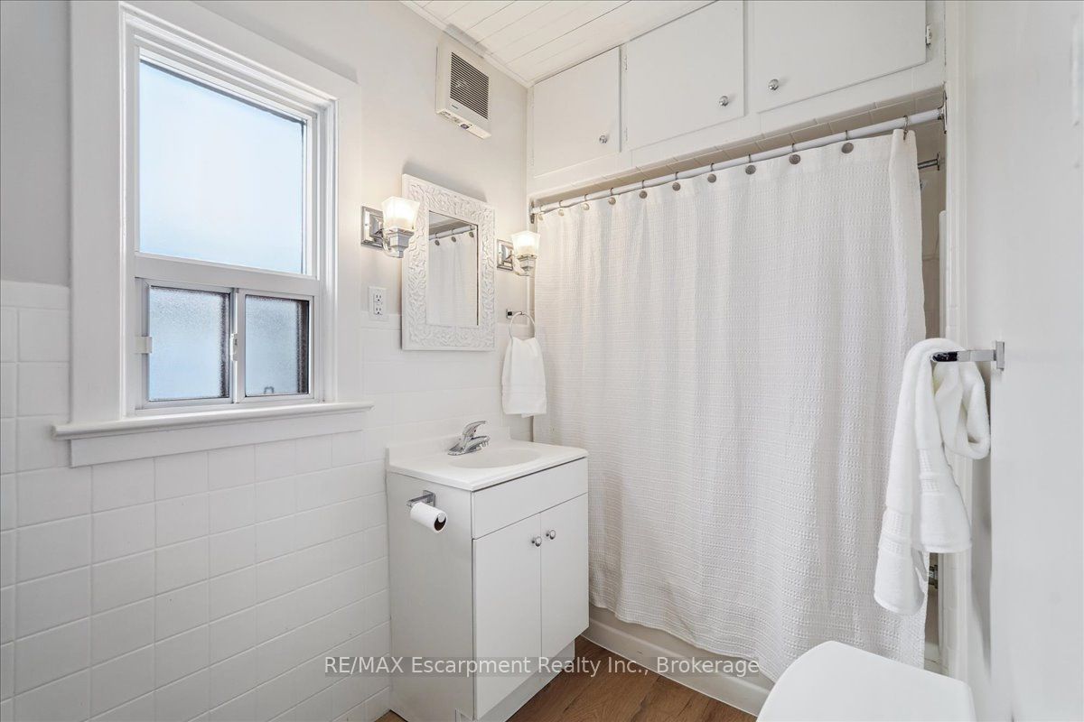 135 Deane Avenue Property Photo 14