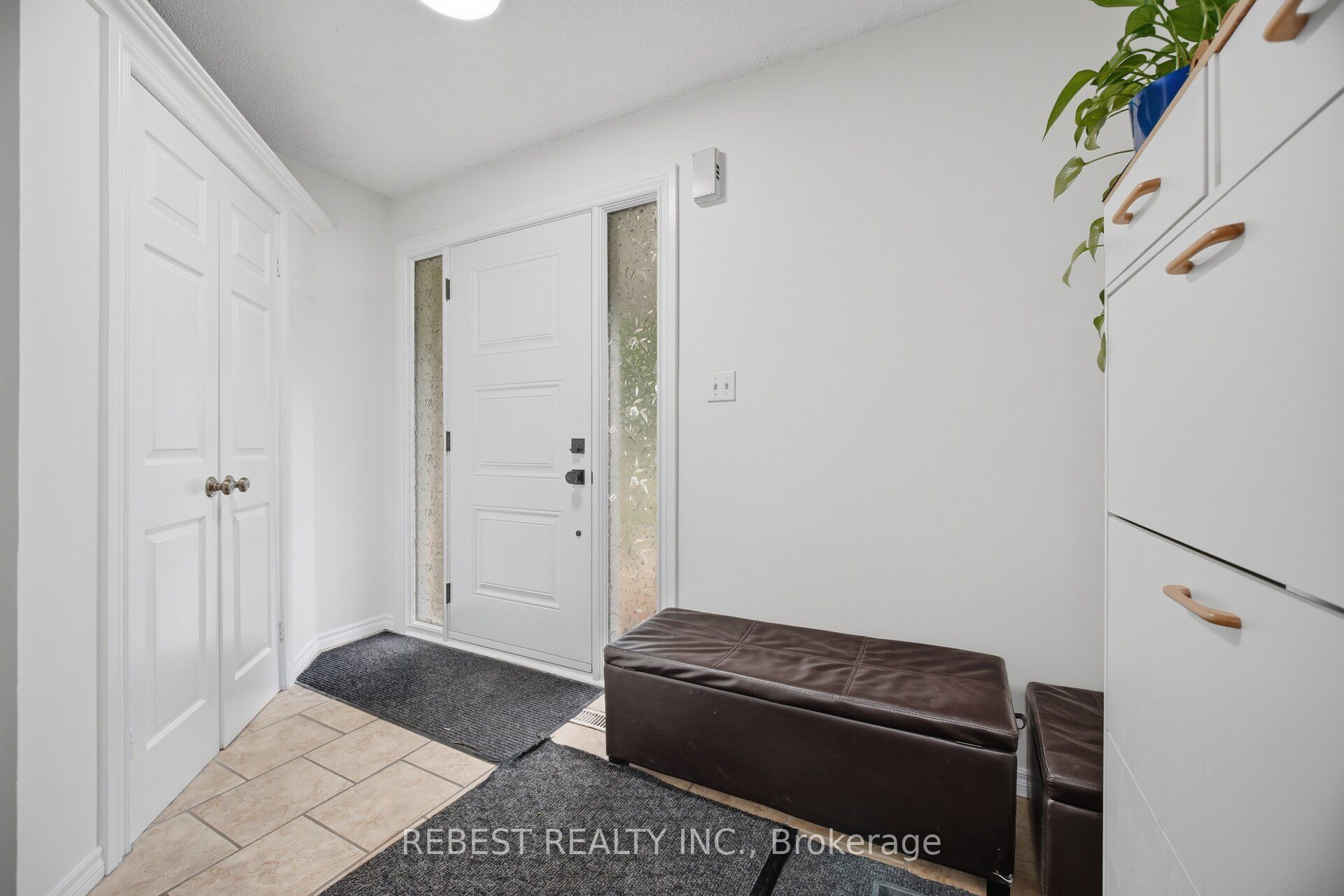 3120 Mccarron Crescent Property Photo 5