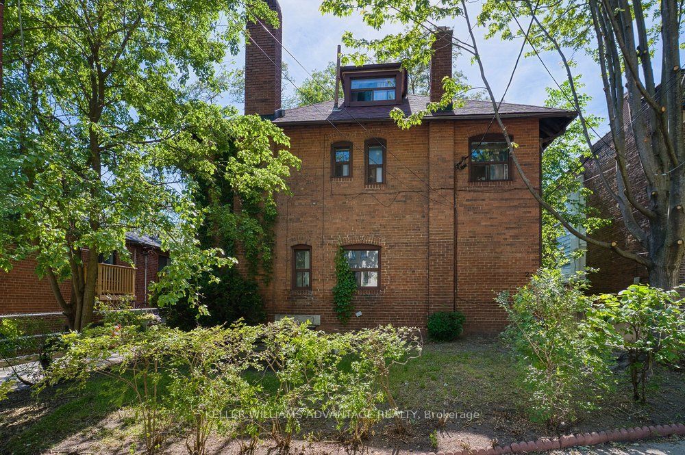 24 Indian Road Crescent Property Photo 2