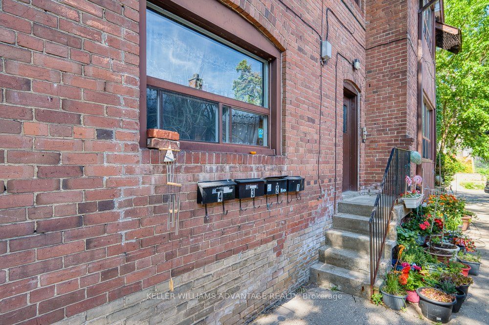 24 Indian Road Crescent Property Photo 5