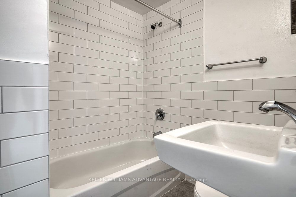 24 Indian Road Crescent Property Photo 10