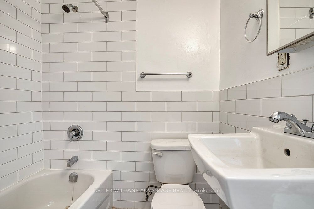 24 Indian Road Crescent Property Photo 11