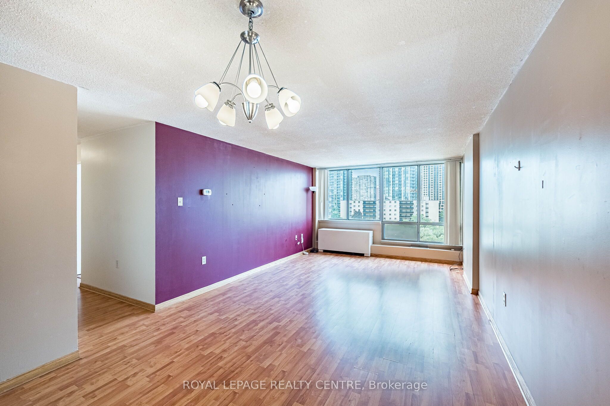 25 Fairview Road W 807 Property Photo 11