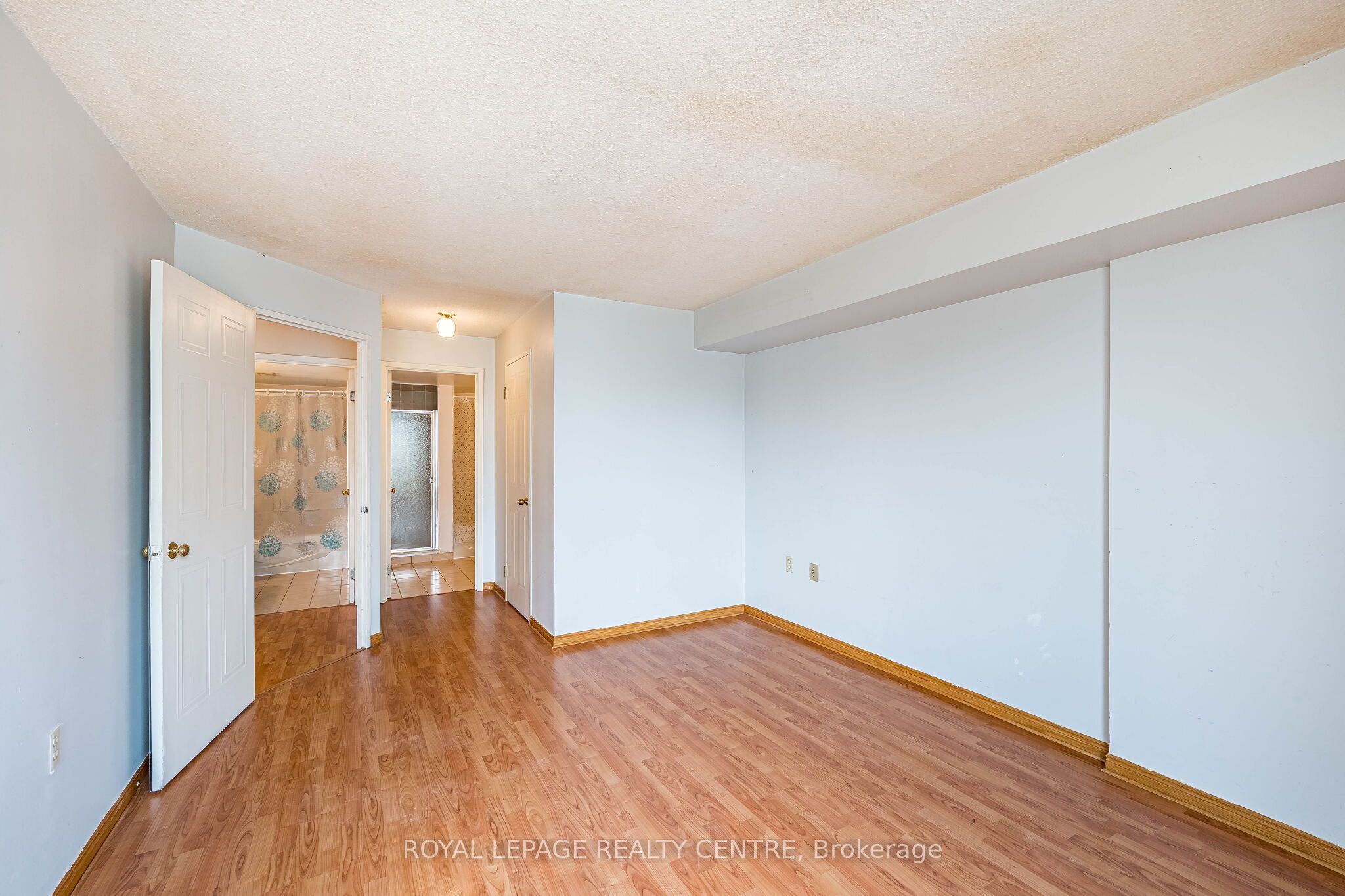 25 Fairview Road W 807 Property Photo 27