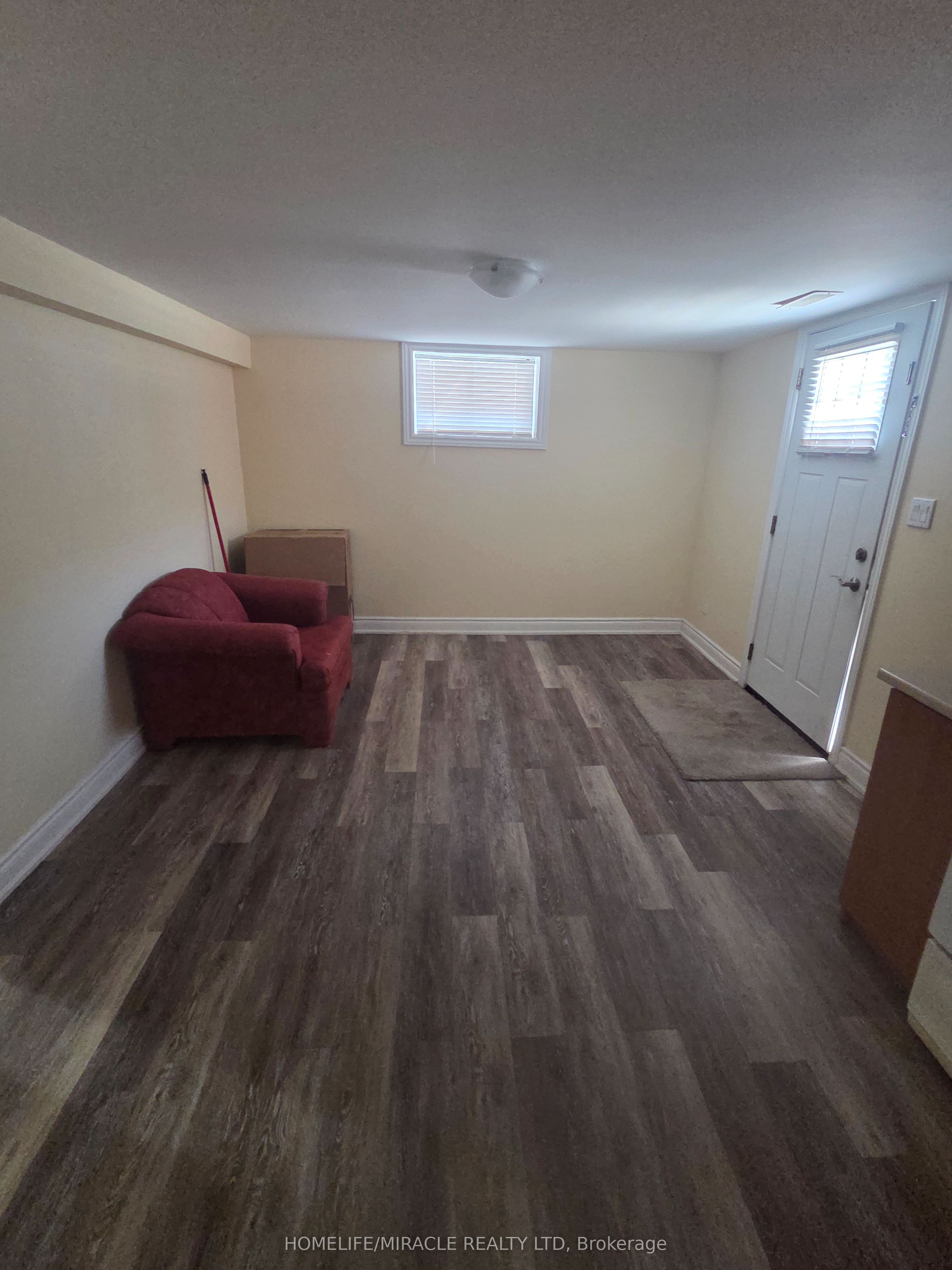 6 Sterne Avenue Property Photo 3