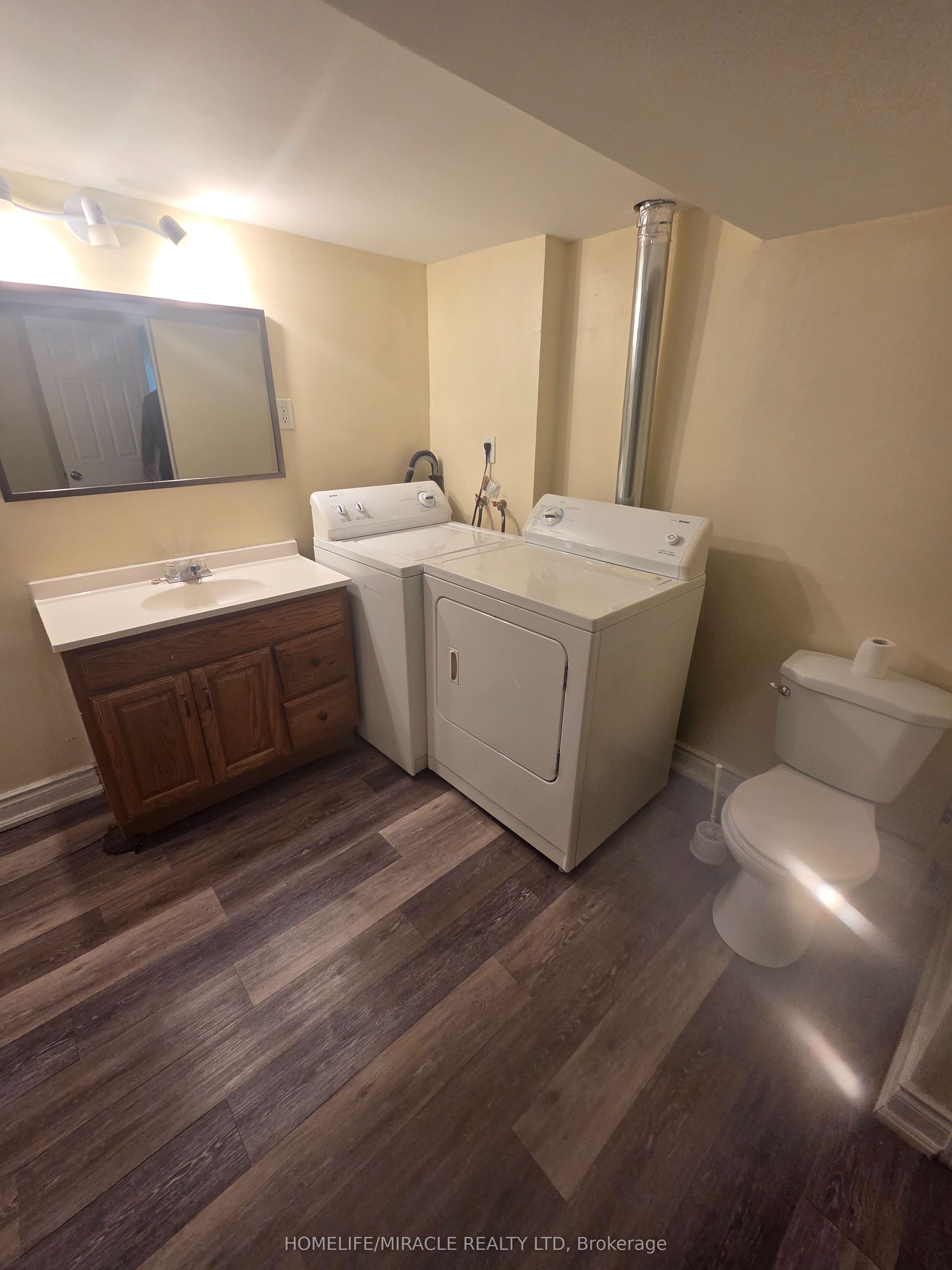 6 Sterne Avenue Property Photo 7