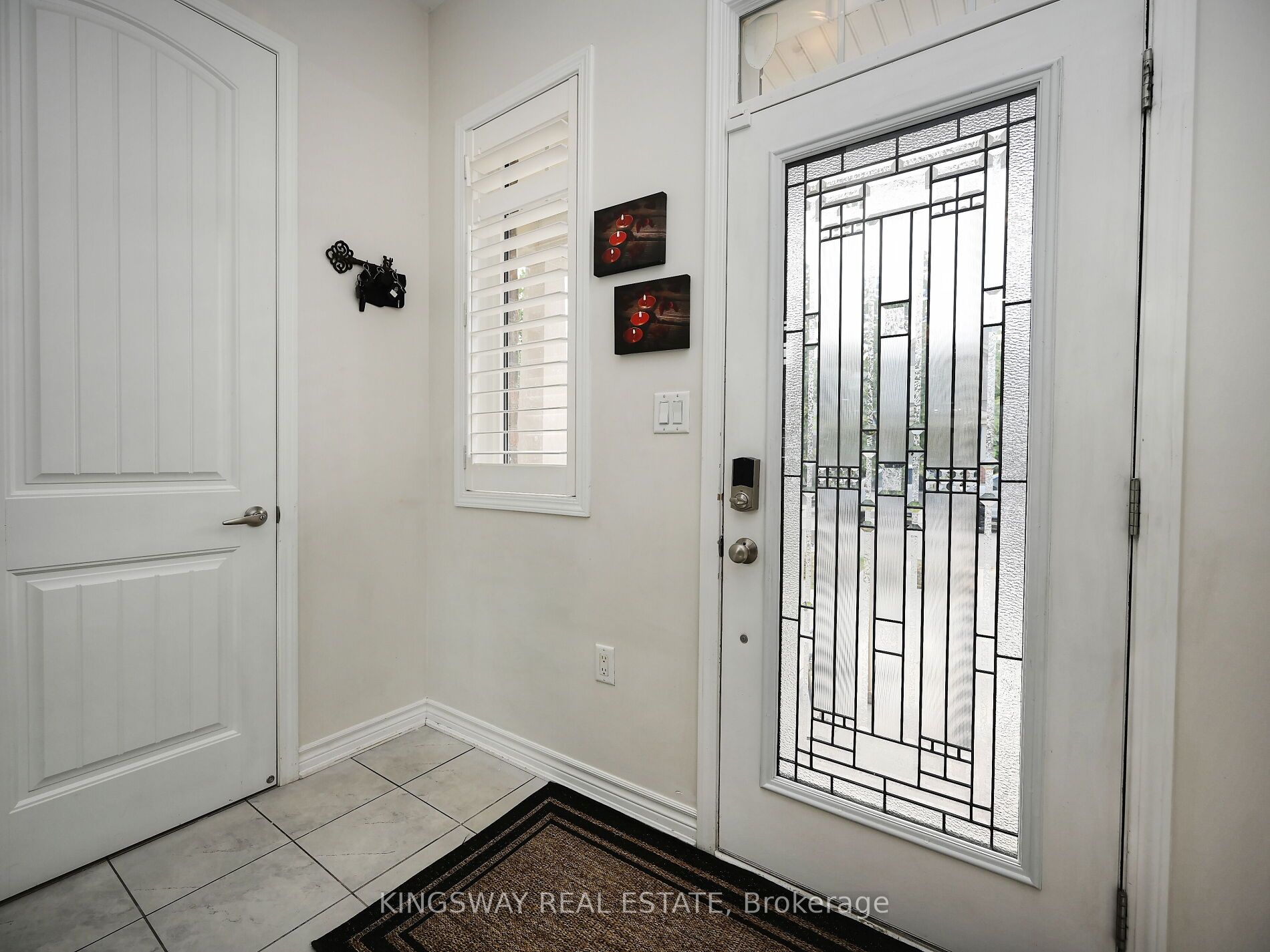 620 Langholm Street Property Photo 4