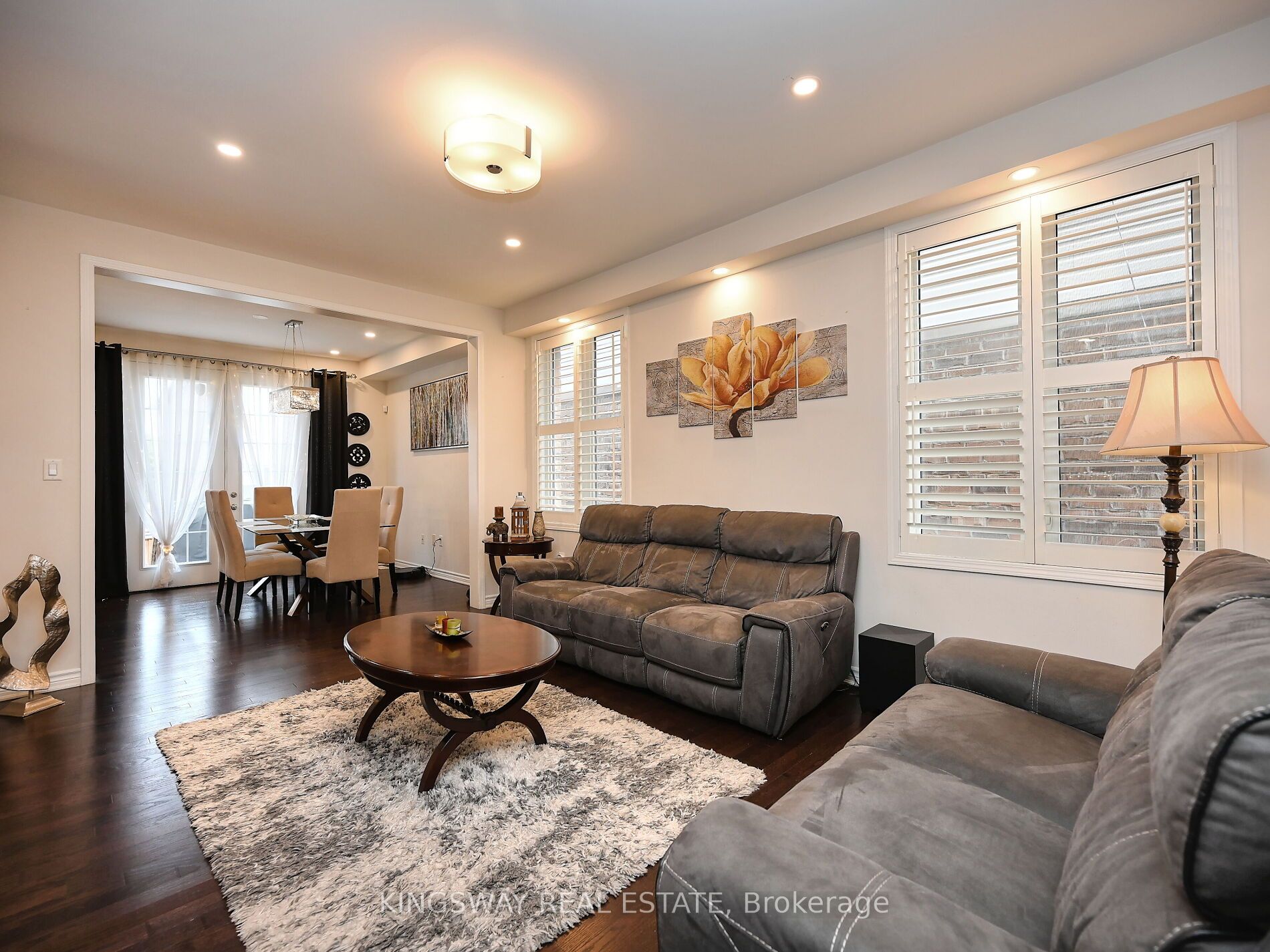 620 Langholm Street Property Photo 6