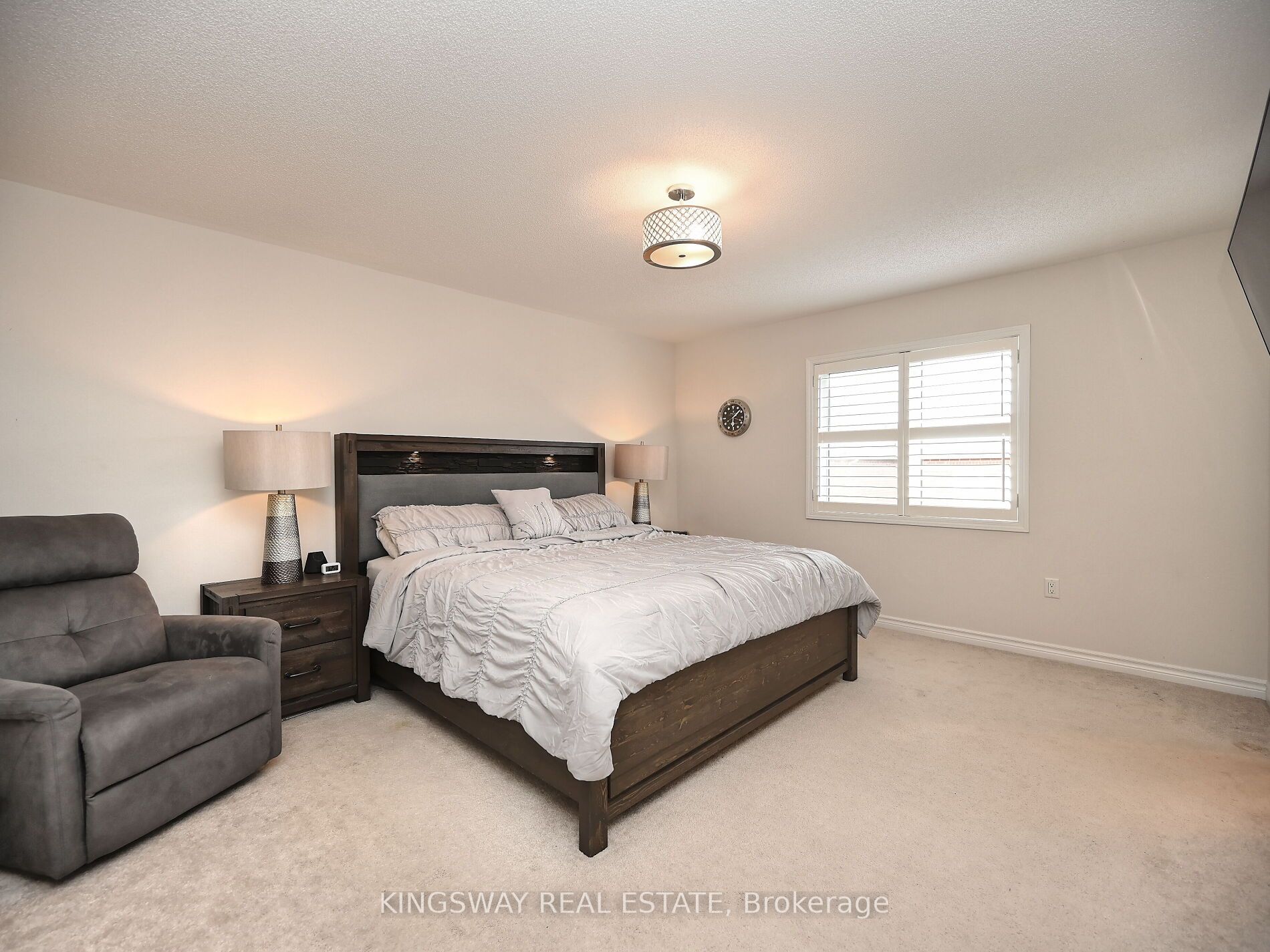 620 Langholm Street Property Photo 20