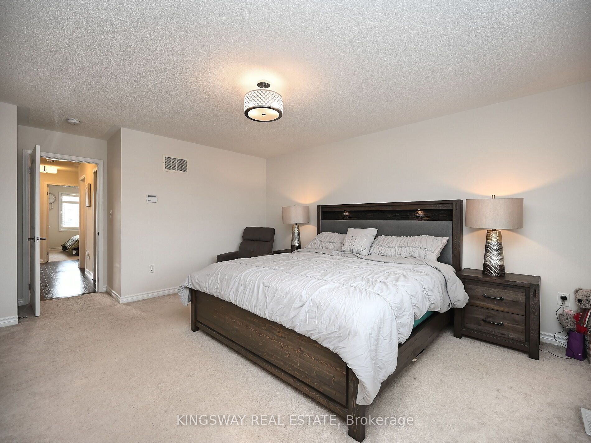 620 Langholm Street Property Photo 21