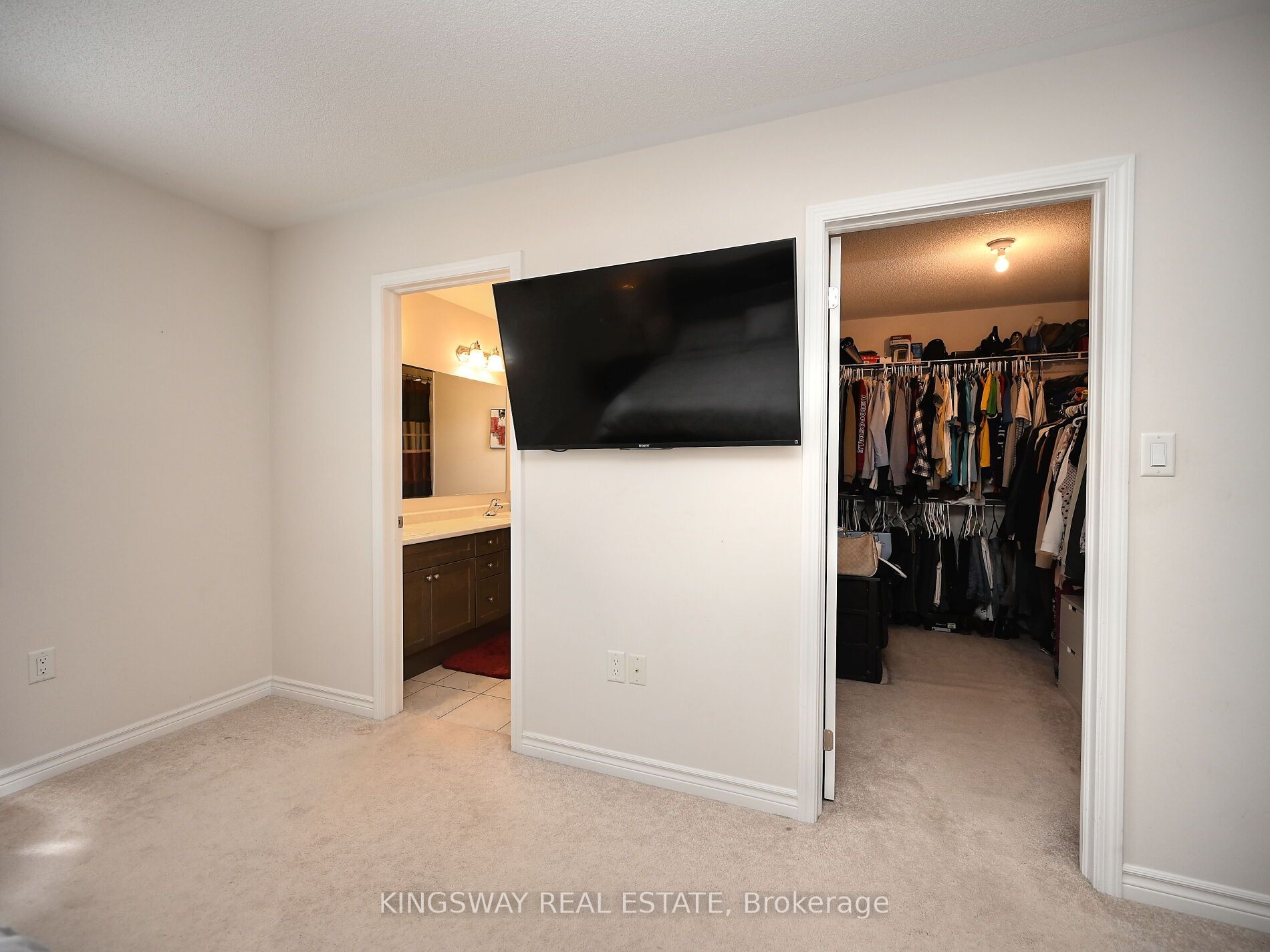 620 Langholm Street Property Photo 22