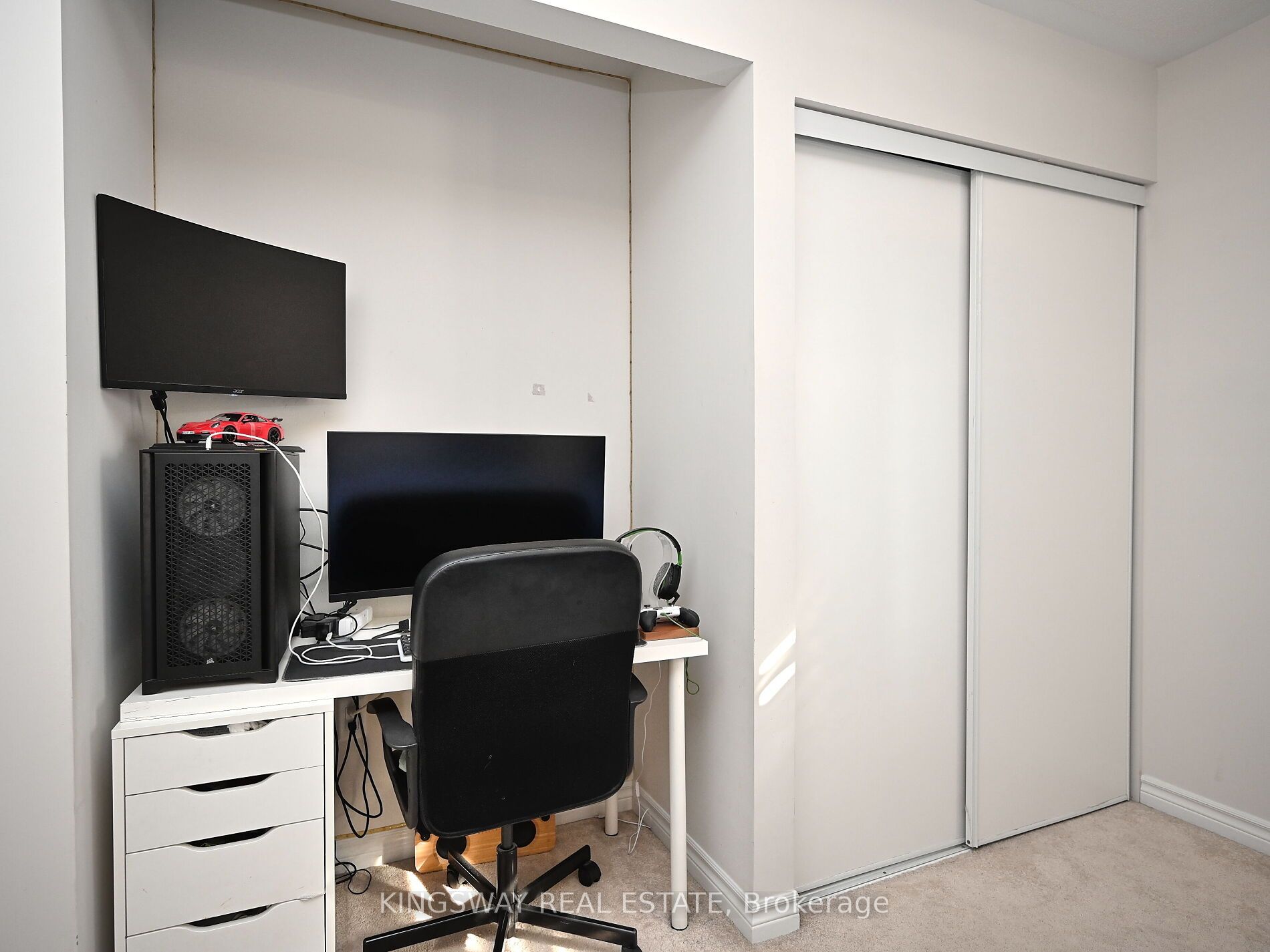 620 Langholm Street Property Photo 28