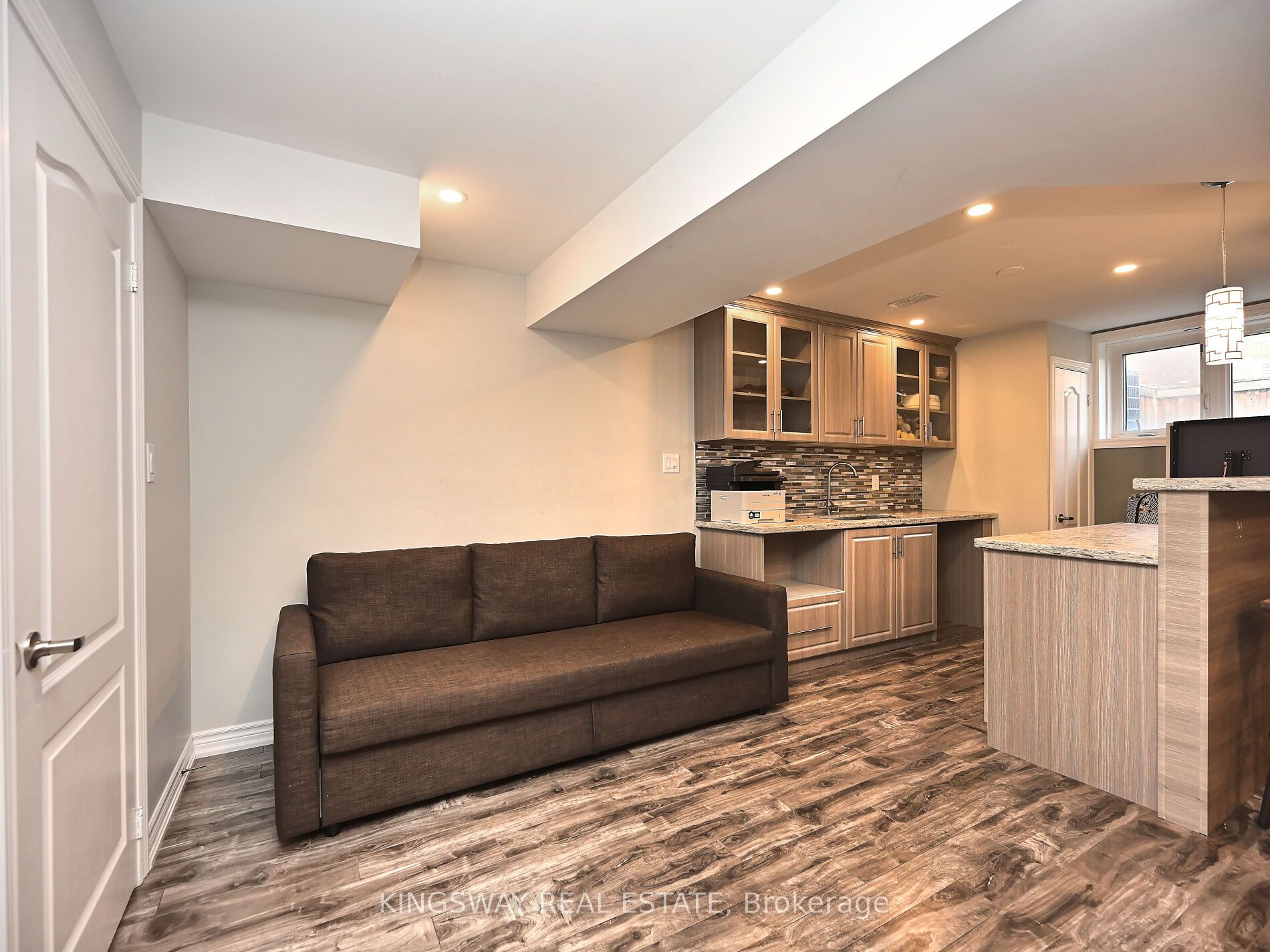 620 Langholm Street Property Photo 39