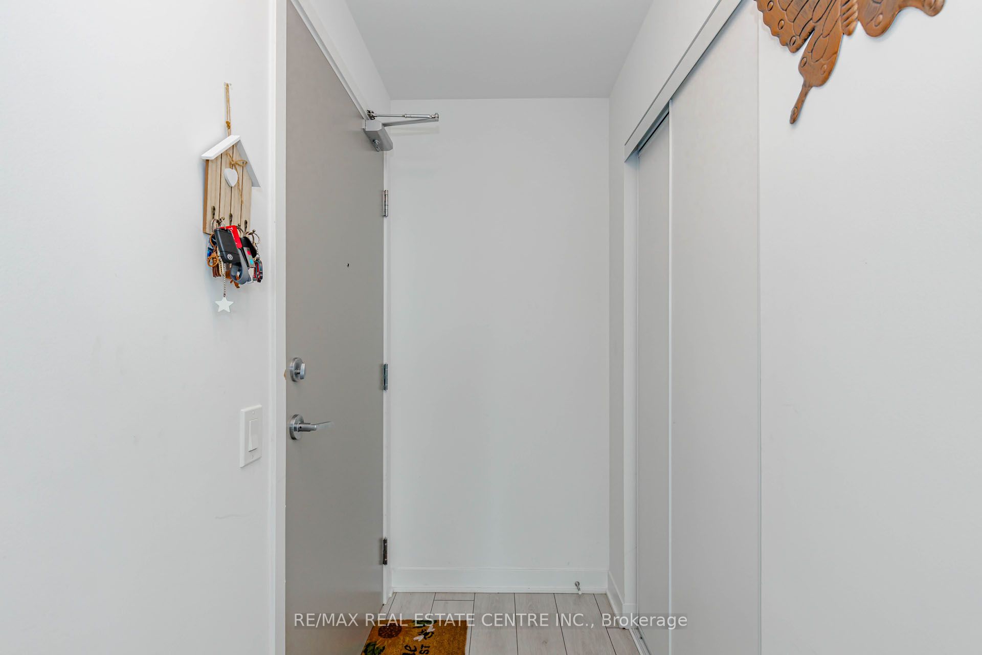 260 Malta Avenue 1603 Property Photo 8