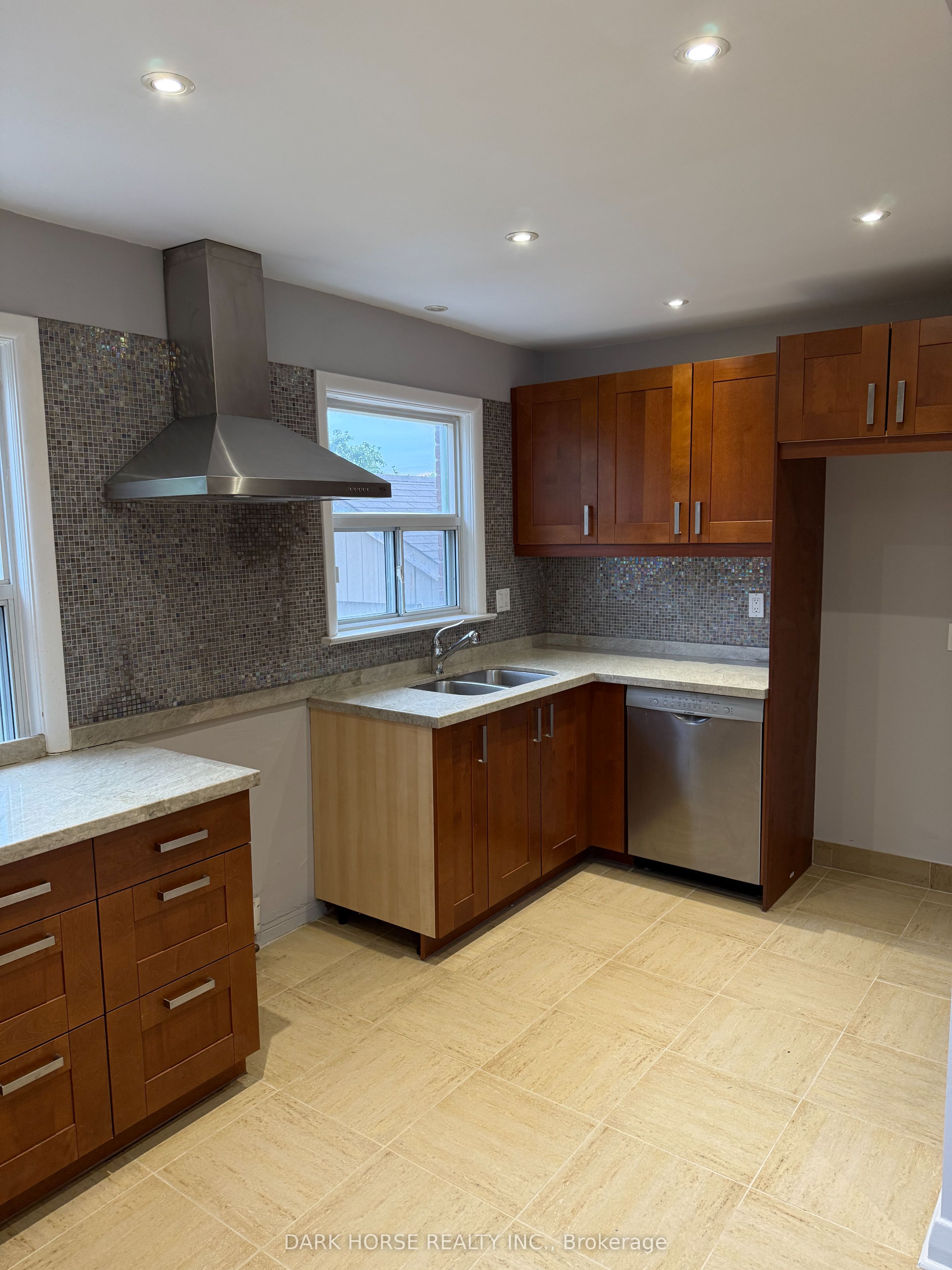 76 Calvington Drive Property Photo 3