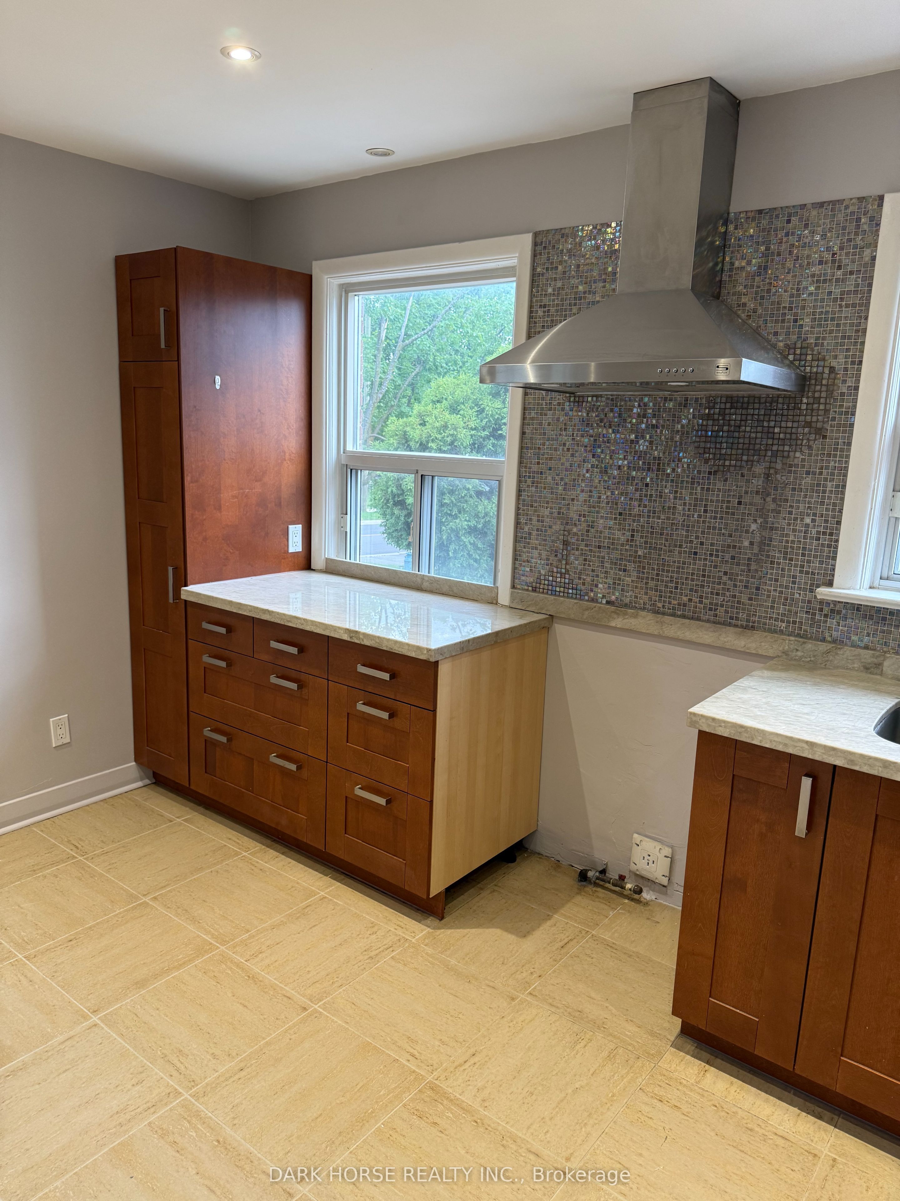 76 Calvington Drive Property Photo 4