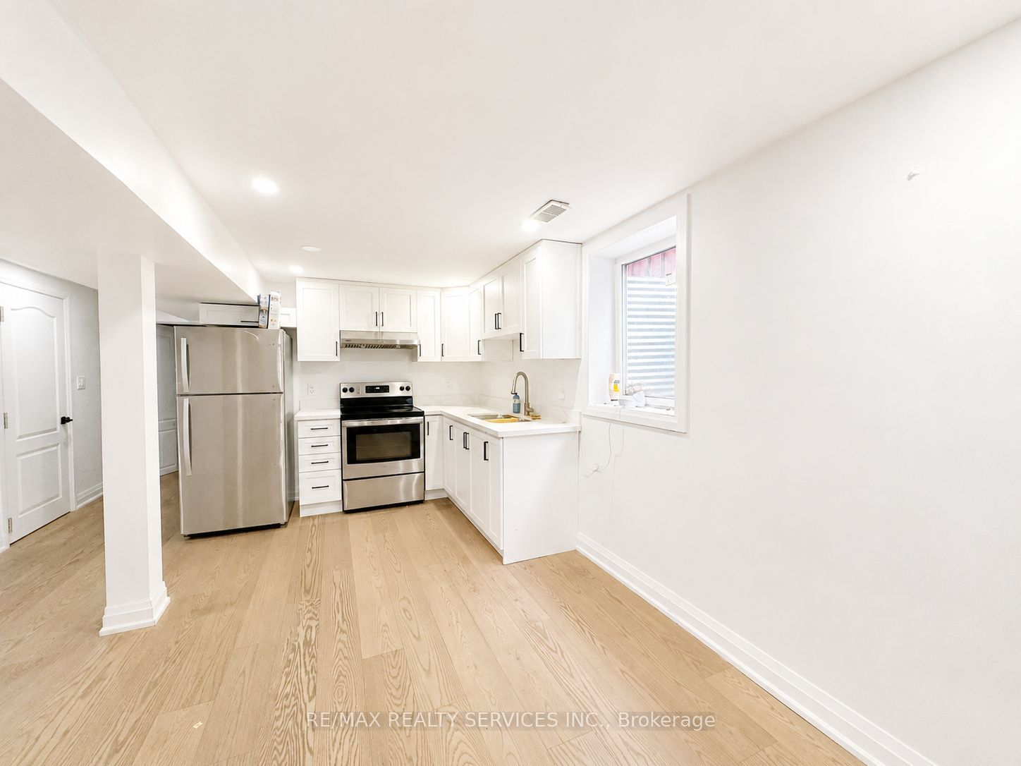 32 Trewartha Crescent BSMT Property Photo 1