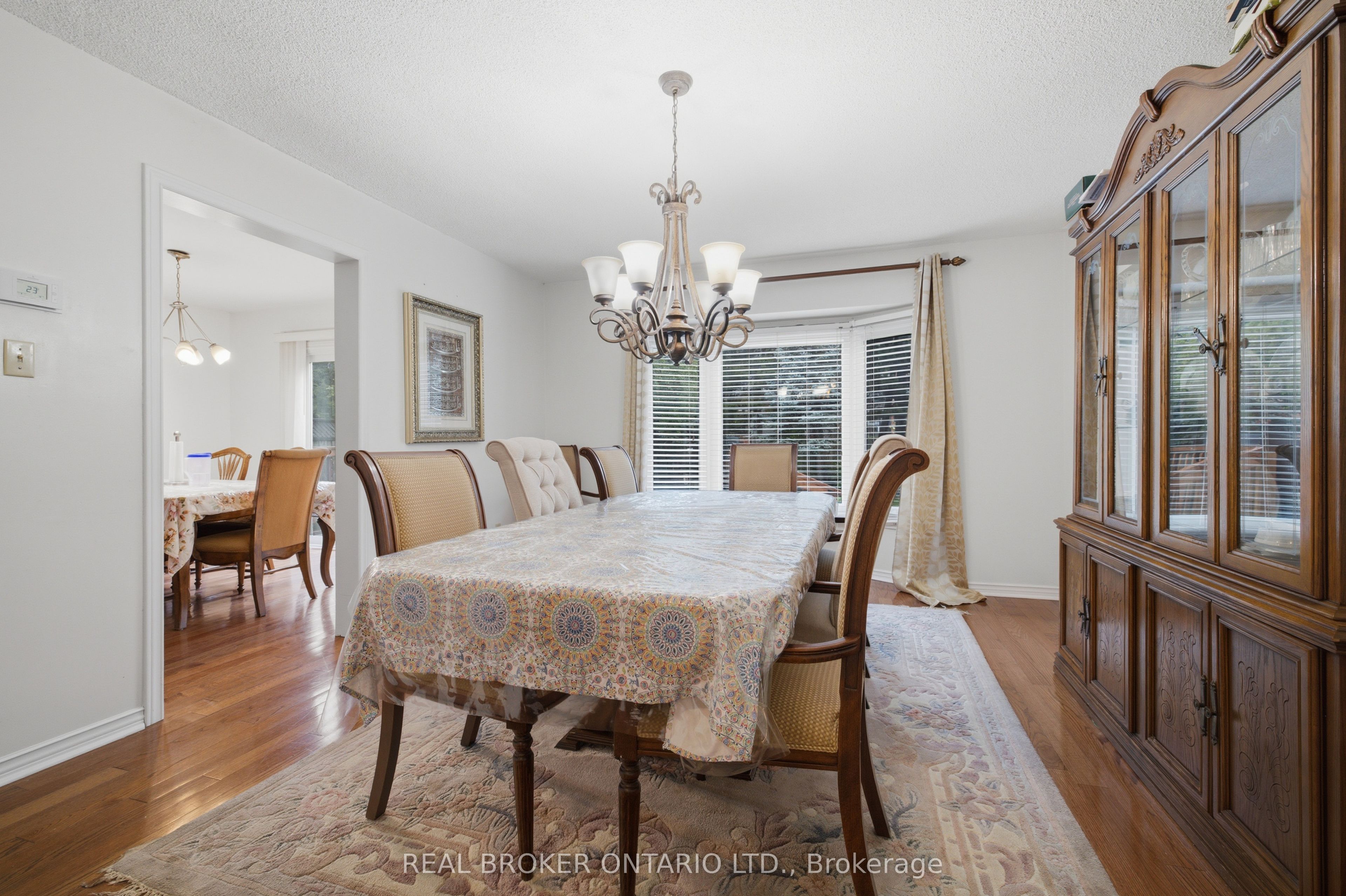 1356 Mapleridge Crescent Property Photo 10