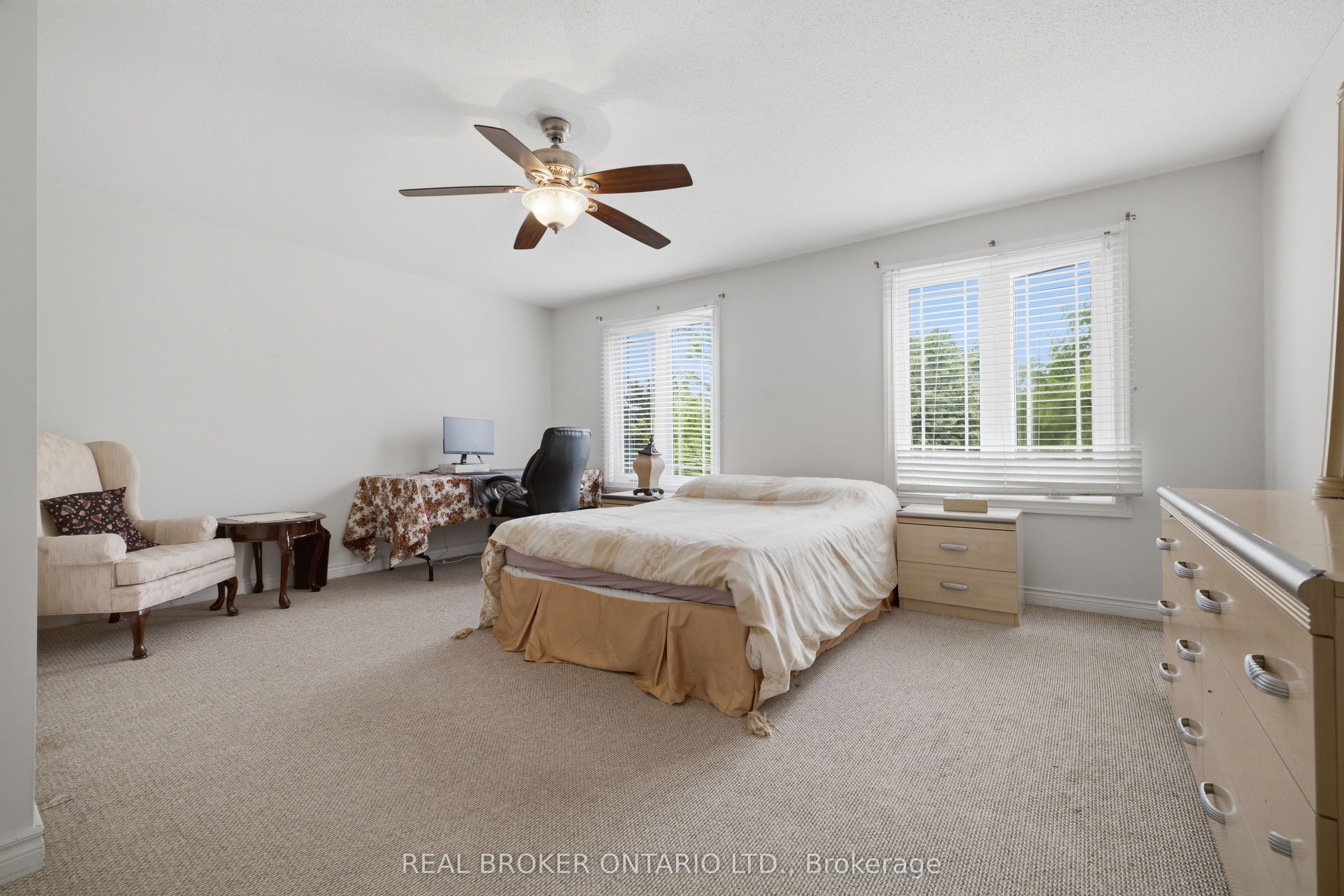 1356 Mapleridge Crescent Property Photo 22