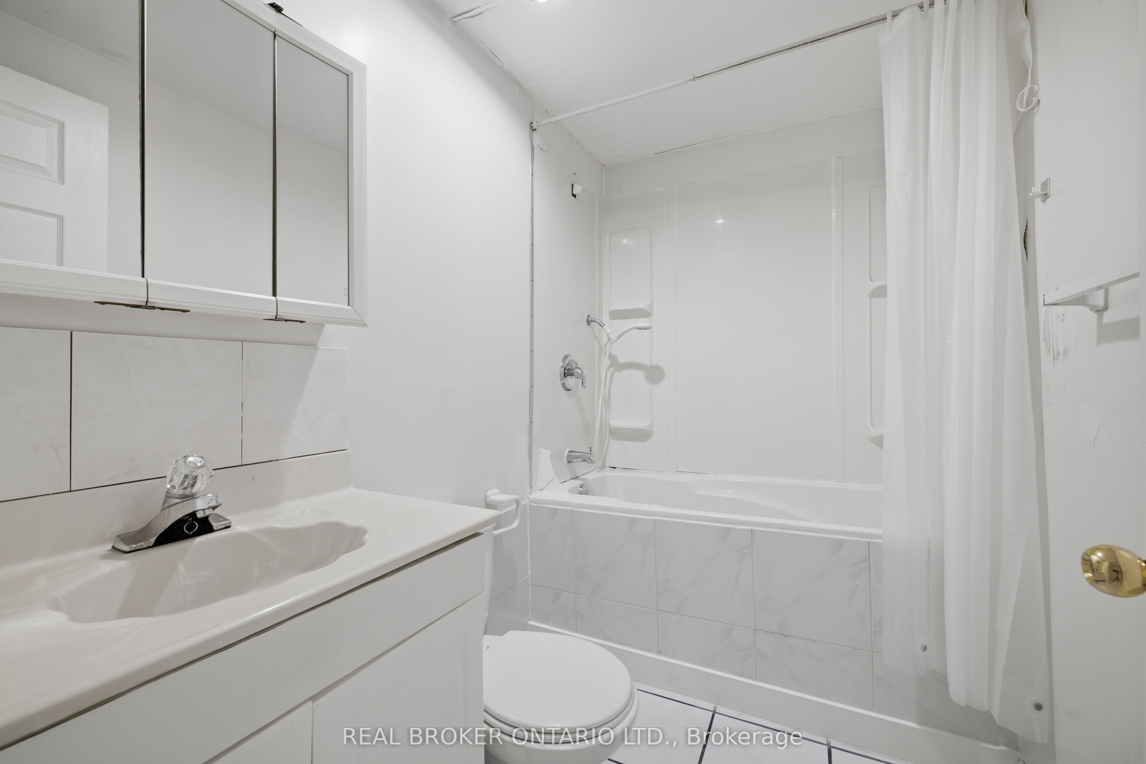1356 Mapleridge Crescent Property Photo 33