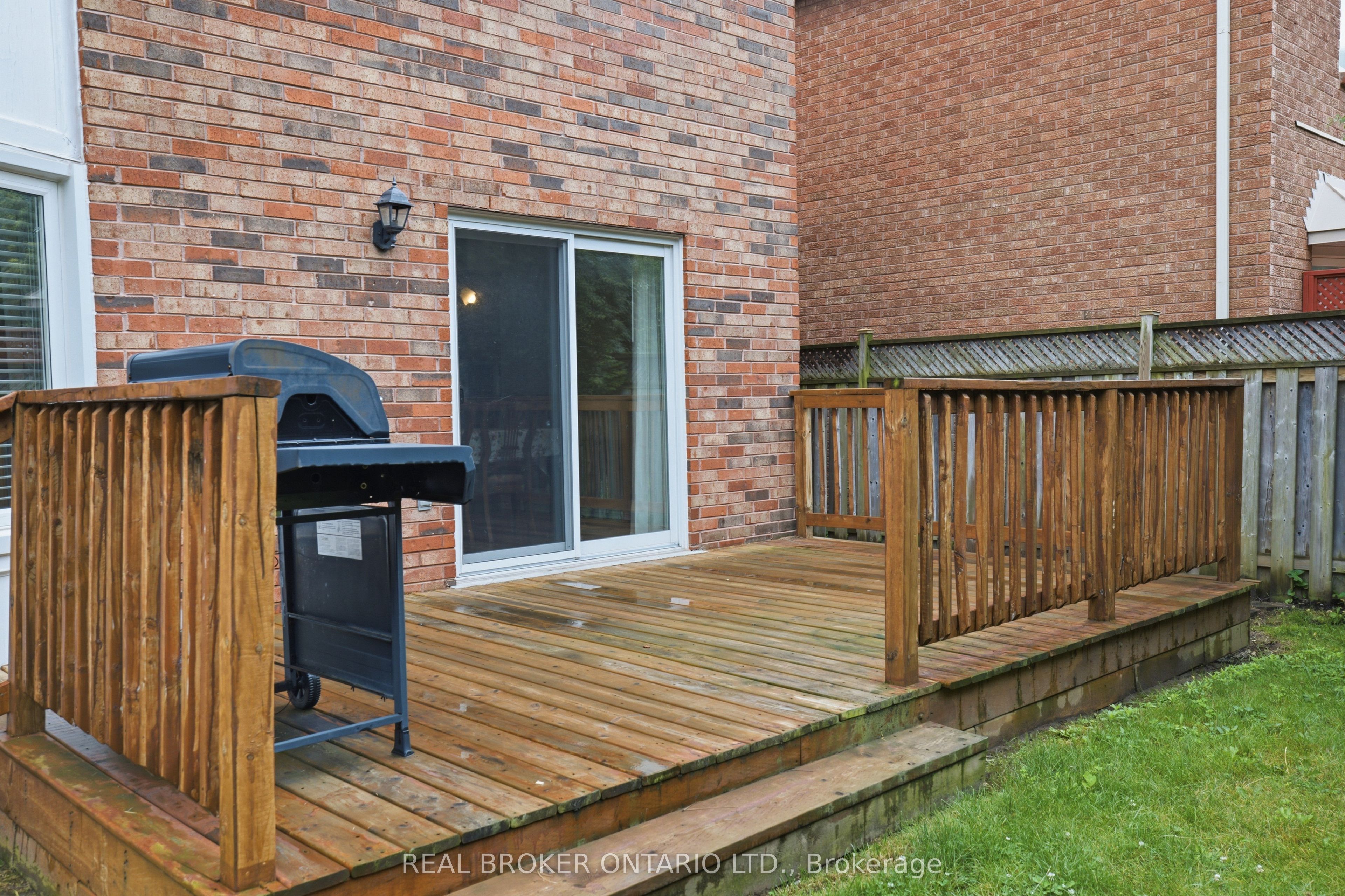 1356 Mapleridge Crescent Property Photo 41