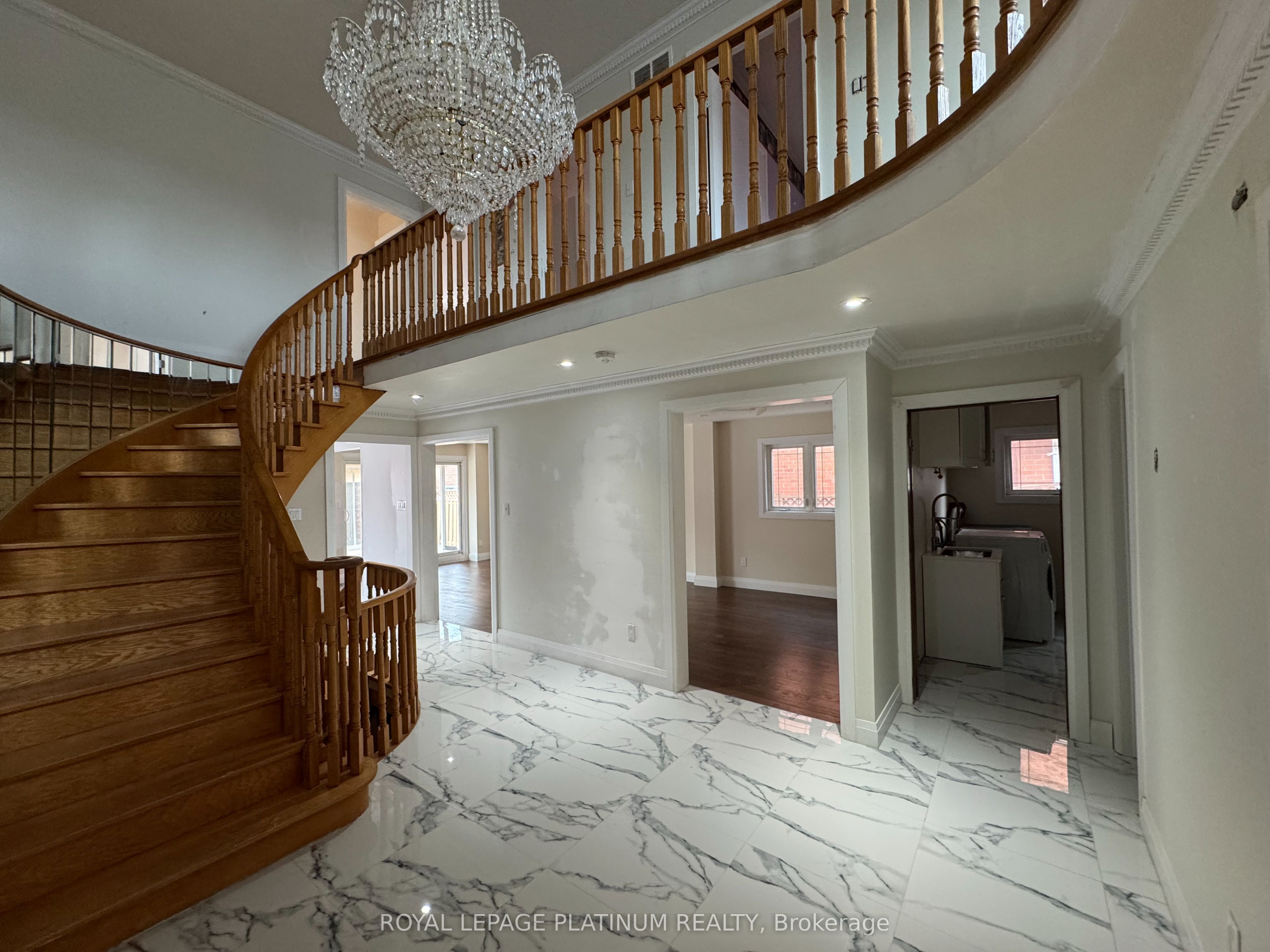 60 Brookfield Court Property Photo 2