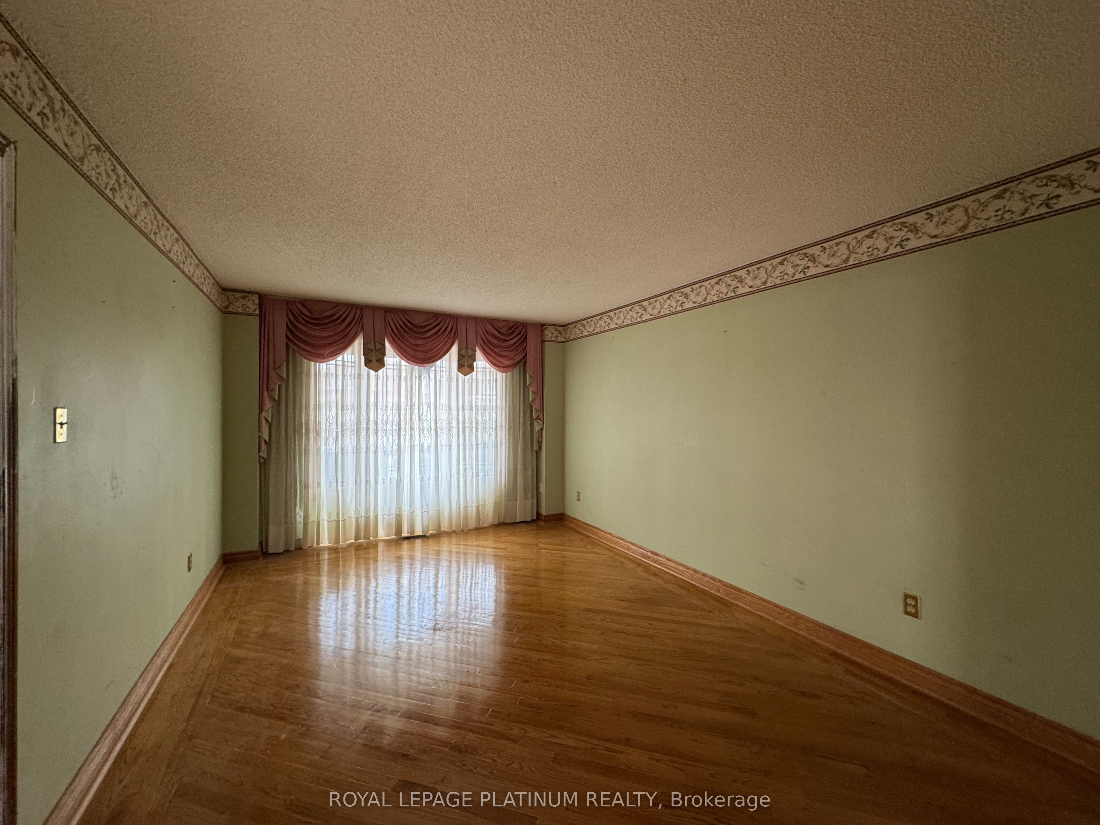 60 Brookfield Court Property Photo 3